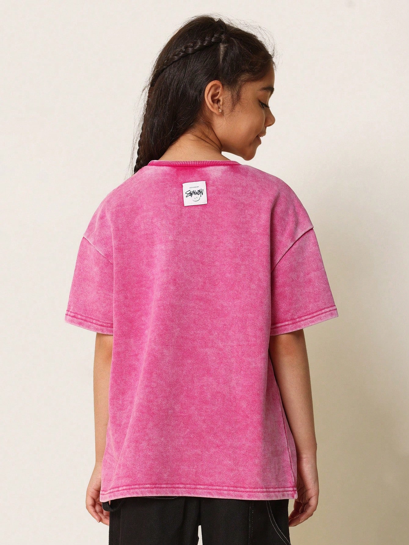 Tween Girls Oversized Fit Washed Tee With Ghosting Graphic Effect