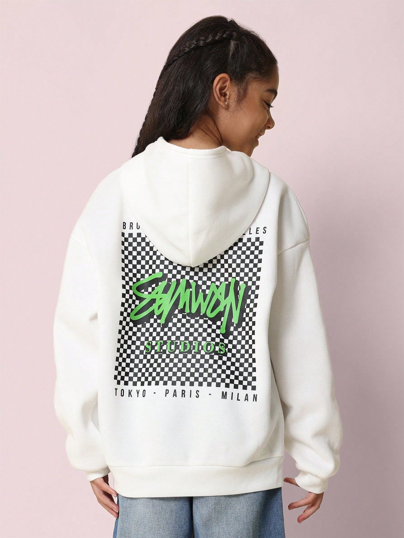 Tween Girls Comfy Regular Fit Overhead Hoodie With Back Graphic Print