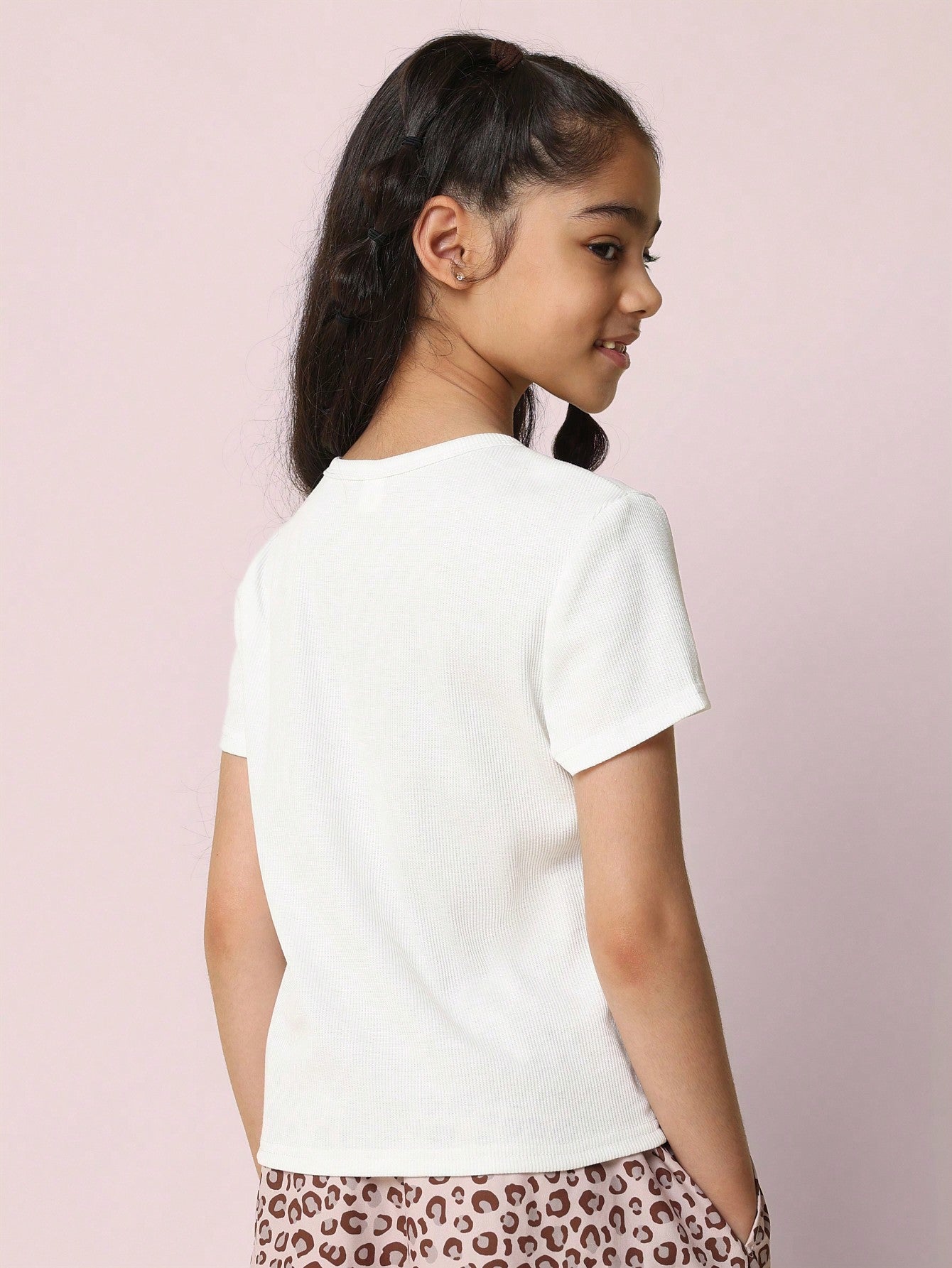 Tween Girls Everyday Rib Baby Tee With Front Hotfix Diamond Bow