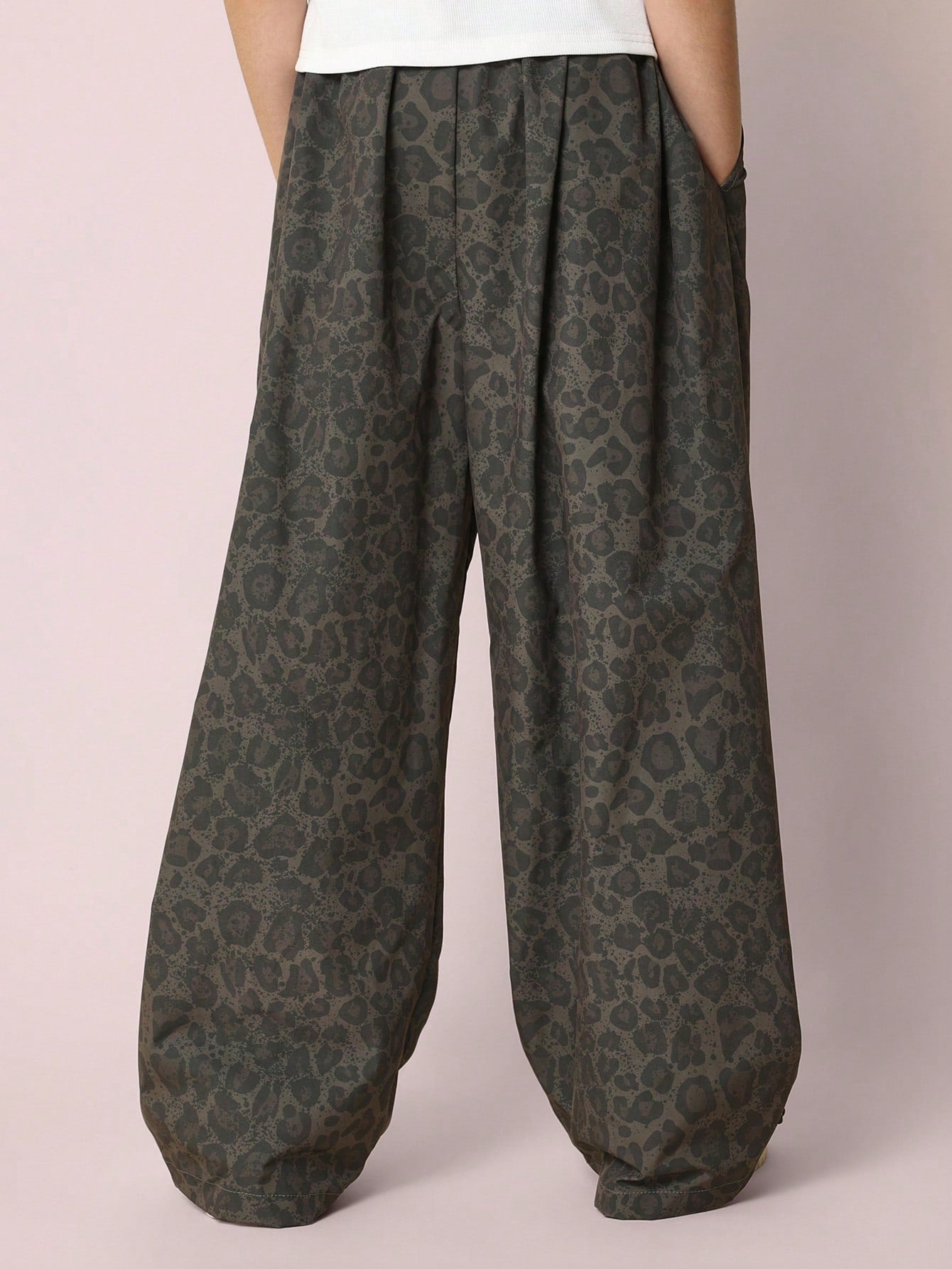 Tween Girls Relaxed Loose Fit Baggy Leopard Printed Pant