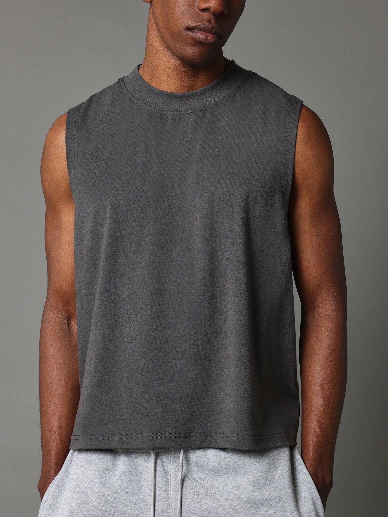 Crop Fit Raw Edge Tank