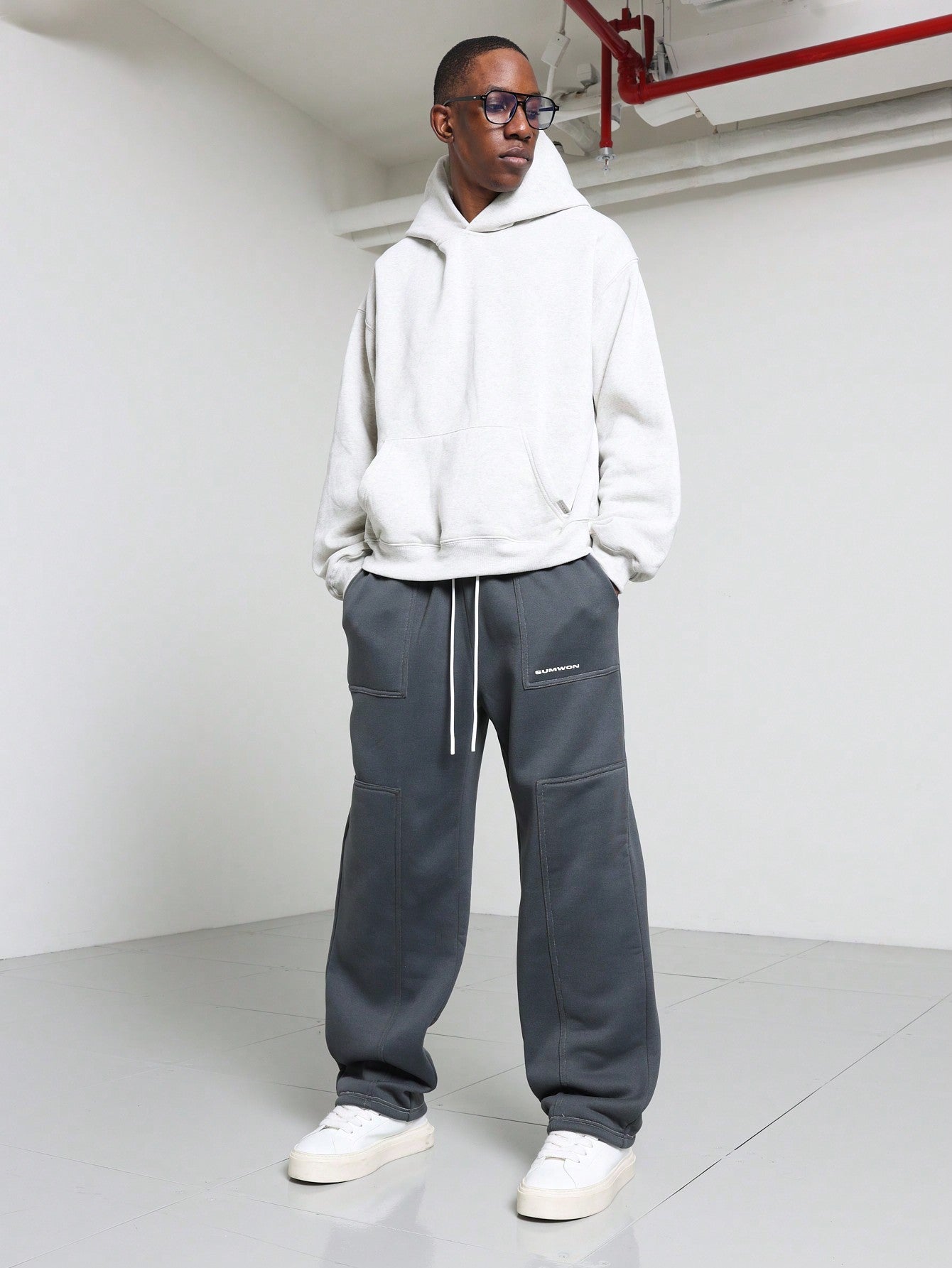 Skater Fit Contrast Stitching Sweatpants With Drawcord