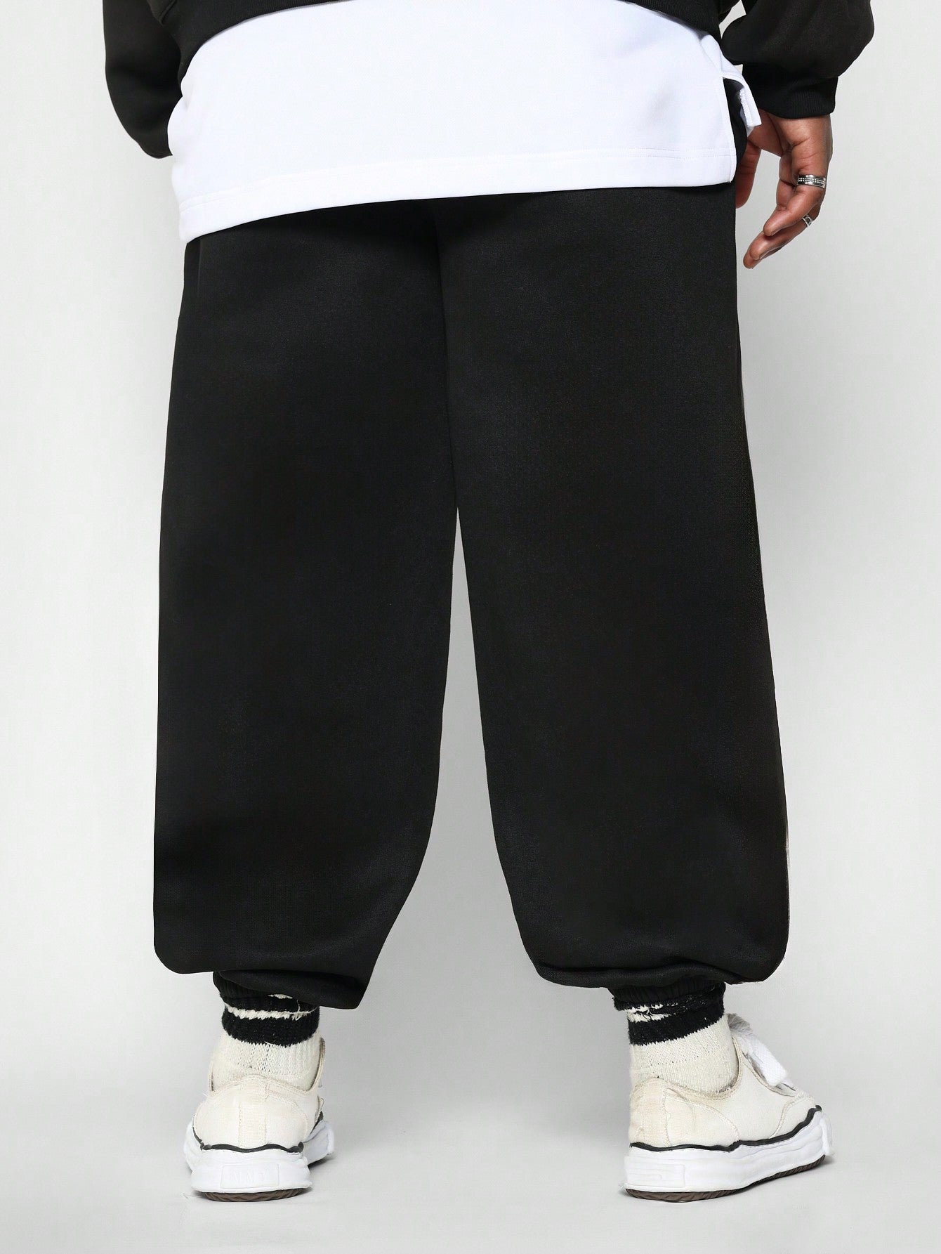 Plus Size Essential 90's Jogger