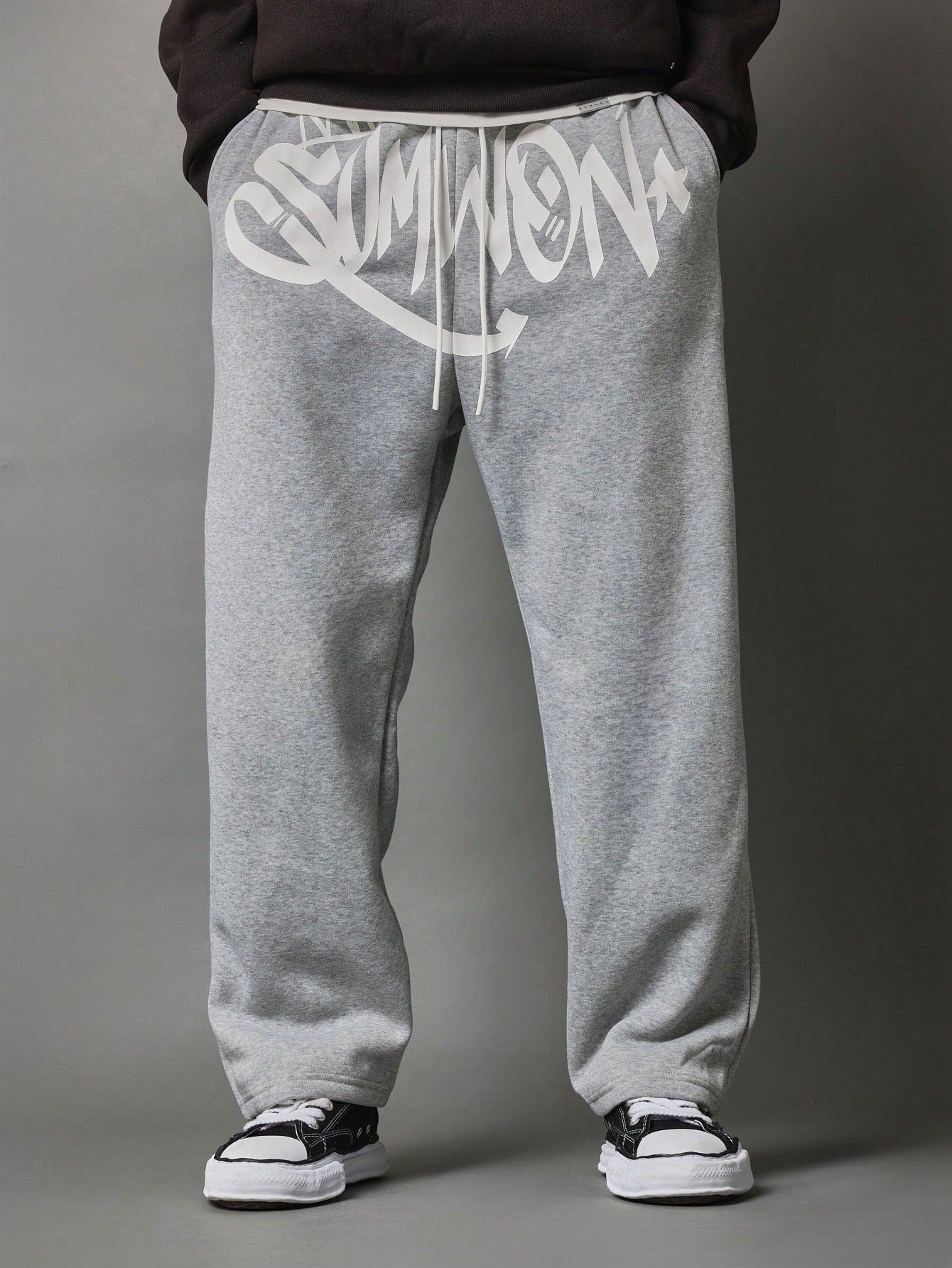 Loose Fit Carpenter Sweatpants With Graffiti Graphic Print