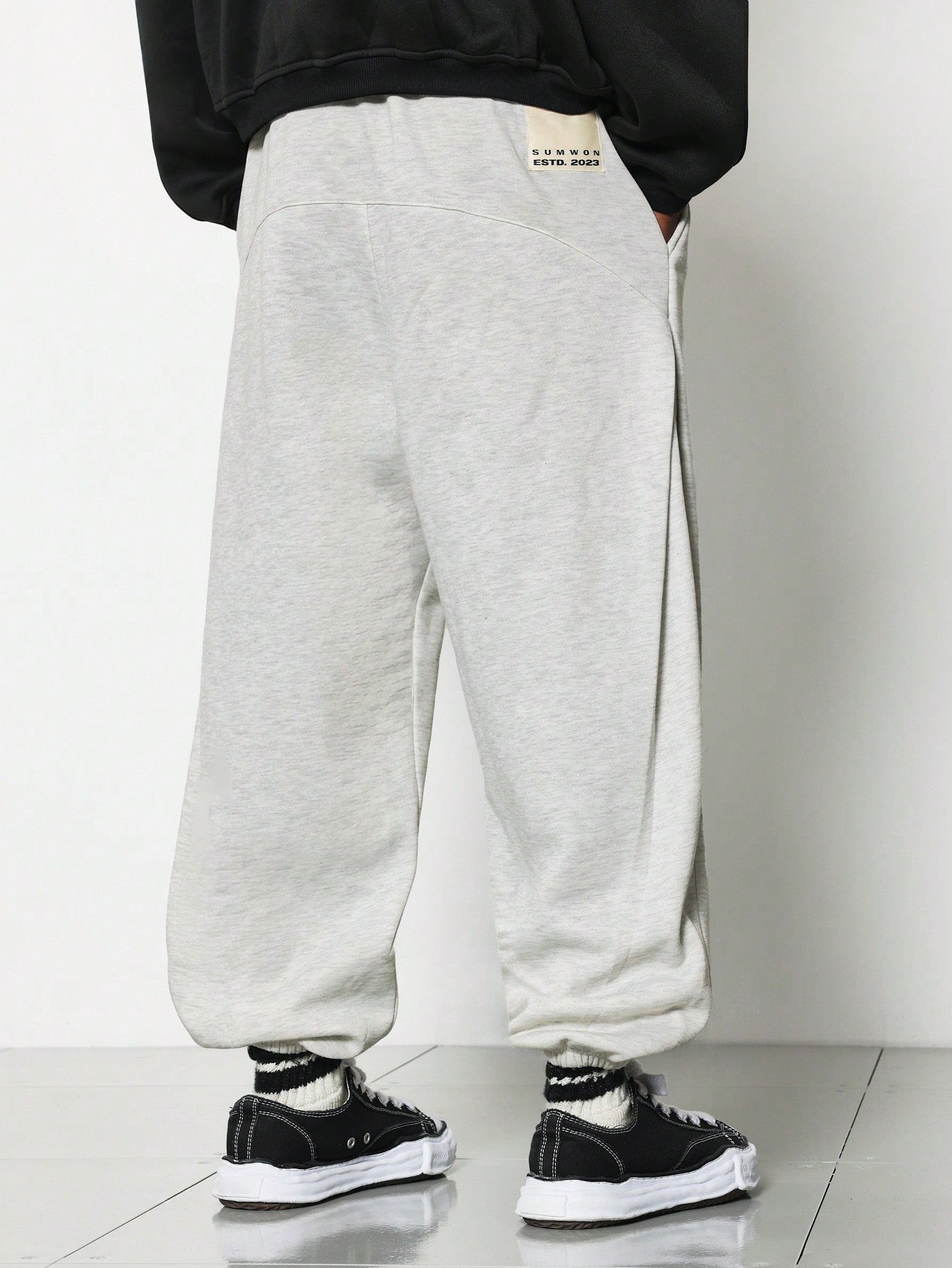 Loose Fit Side Pleated Cuffed Jogger