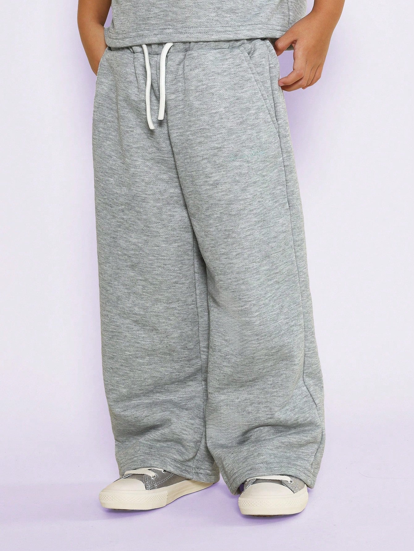 Young Girls Everyday Play Crop Shirt And Sweatpants 2 Piece Set