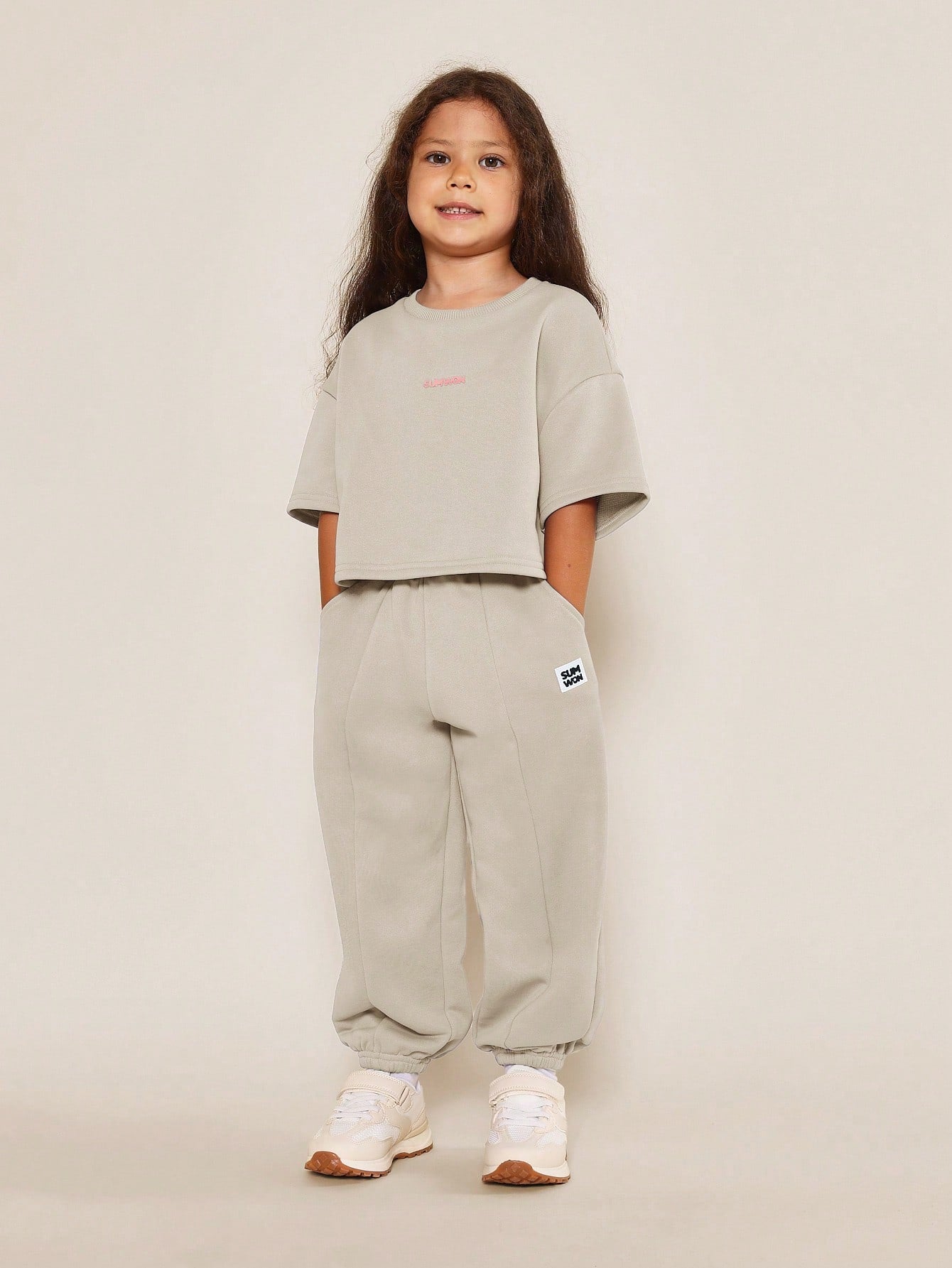 Young Girls Everyday Play Boxy T-Shirt And Jogger 2 Piece Set With Graphic Print