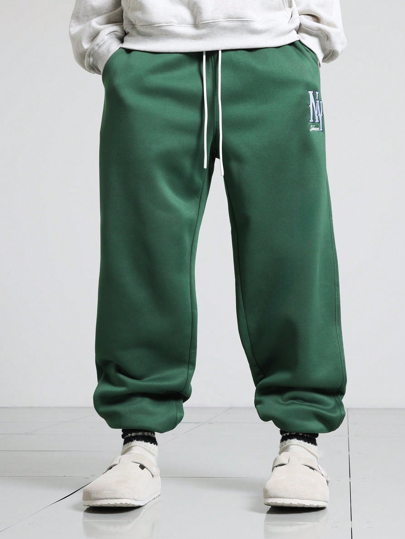 Balloon Fit Jogger With Embroidery & Drawcord