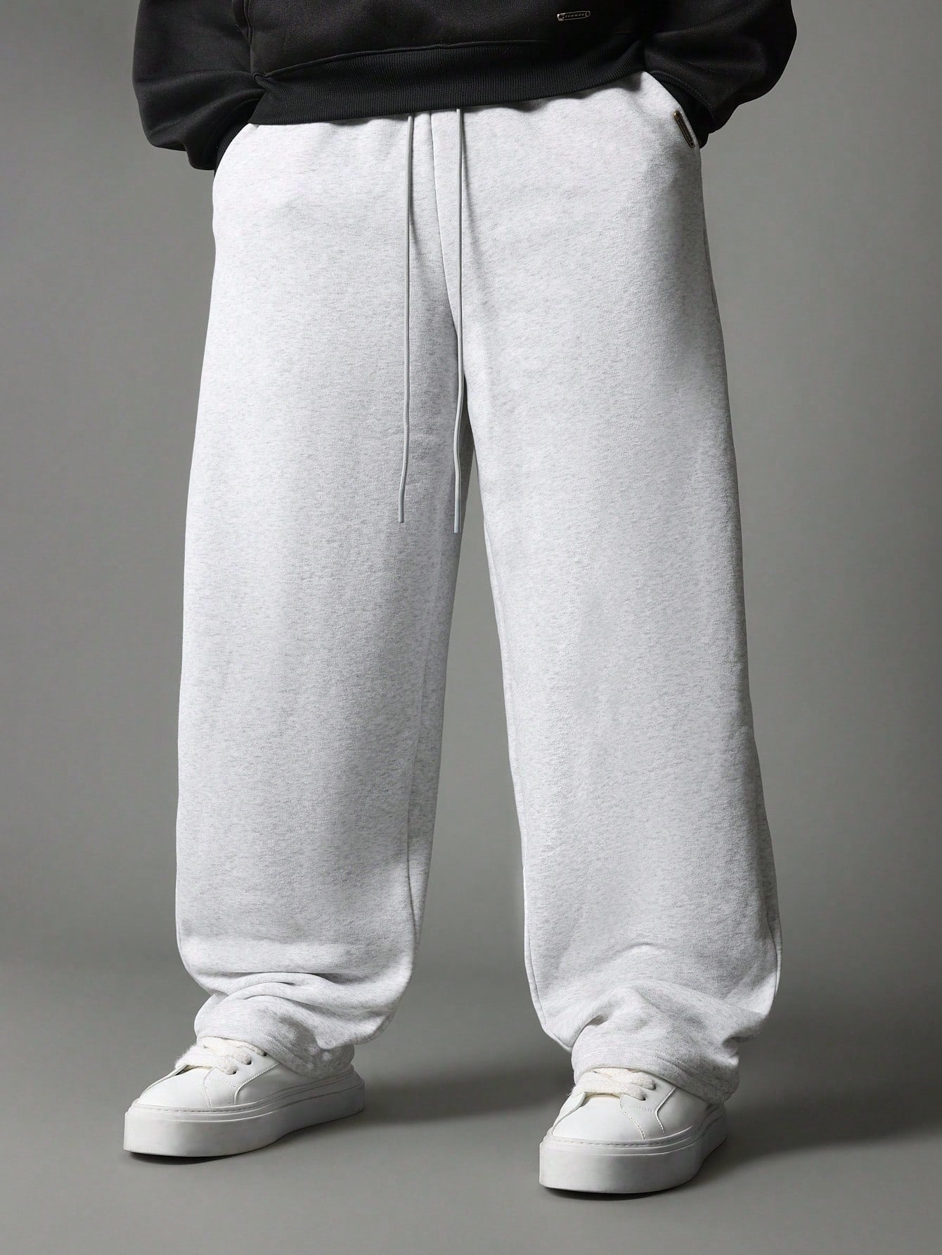 Loose Fit Skater Essential Sweatpants