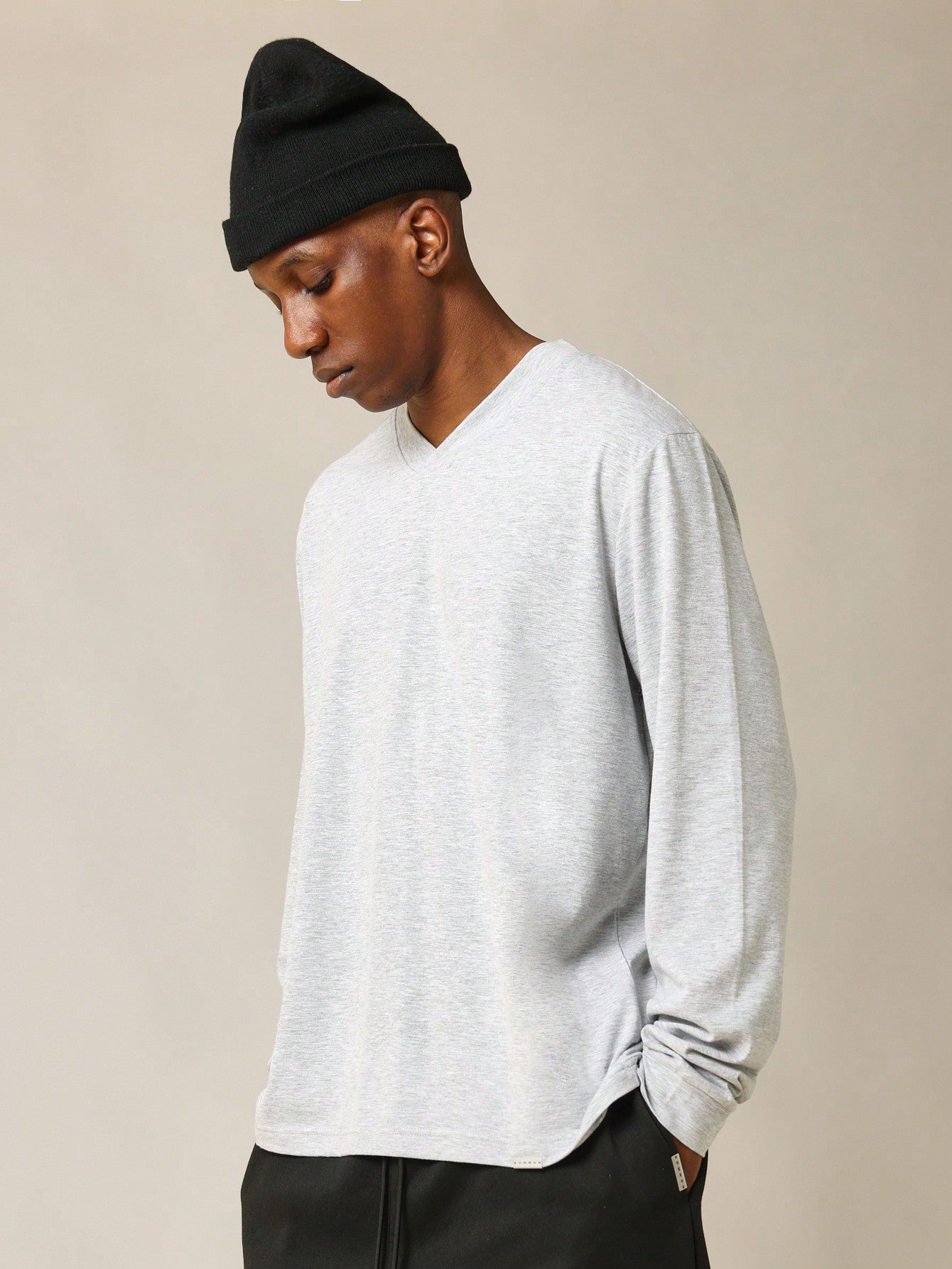 Regular Fit Long Sleeve V-Neck Essential Tee