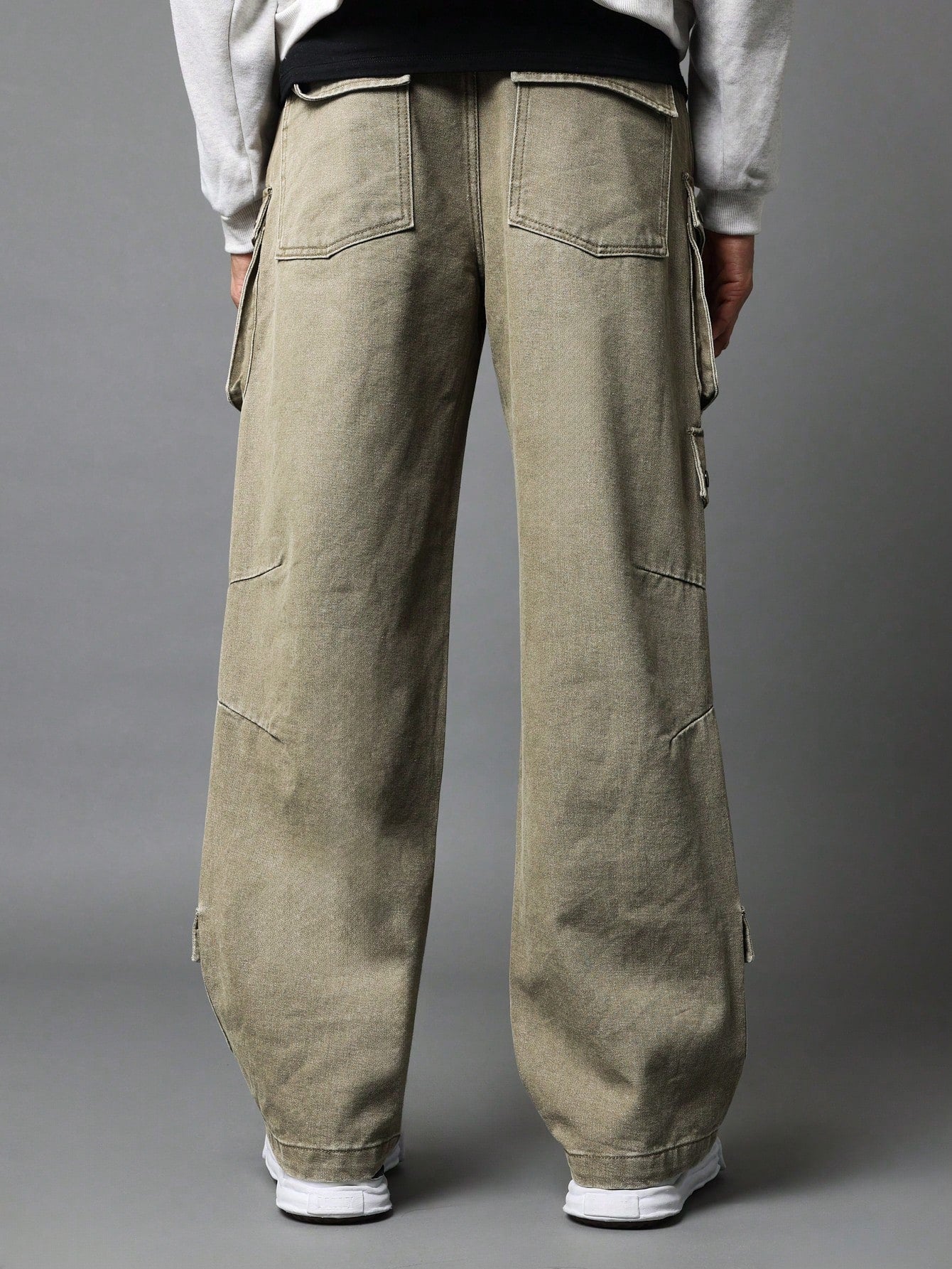 Loose Fit Hardware Cargo Jeans