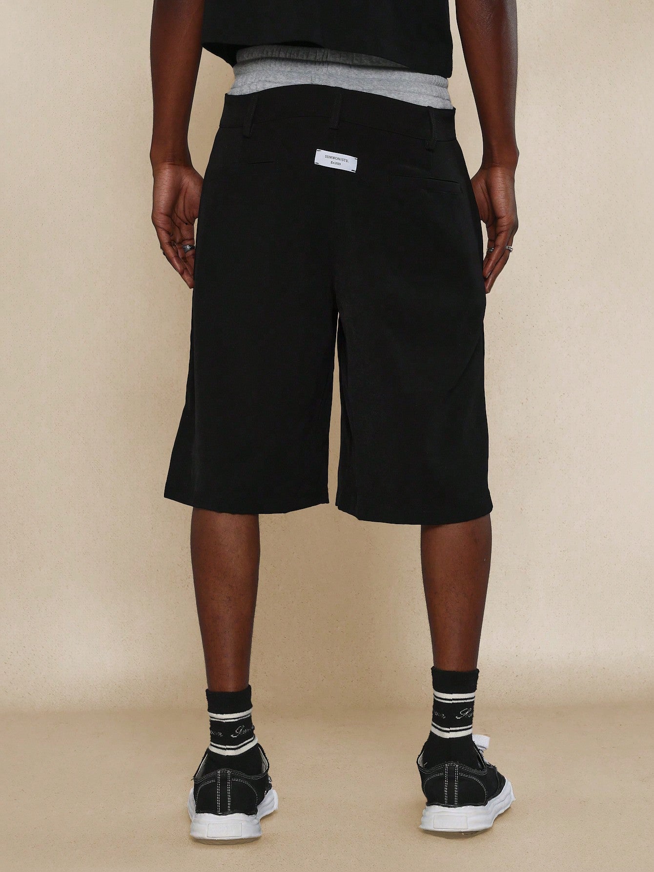 Double Waistband Short