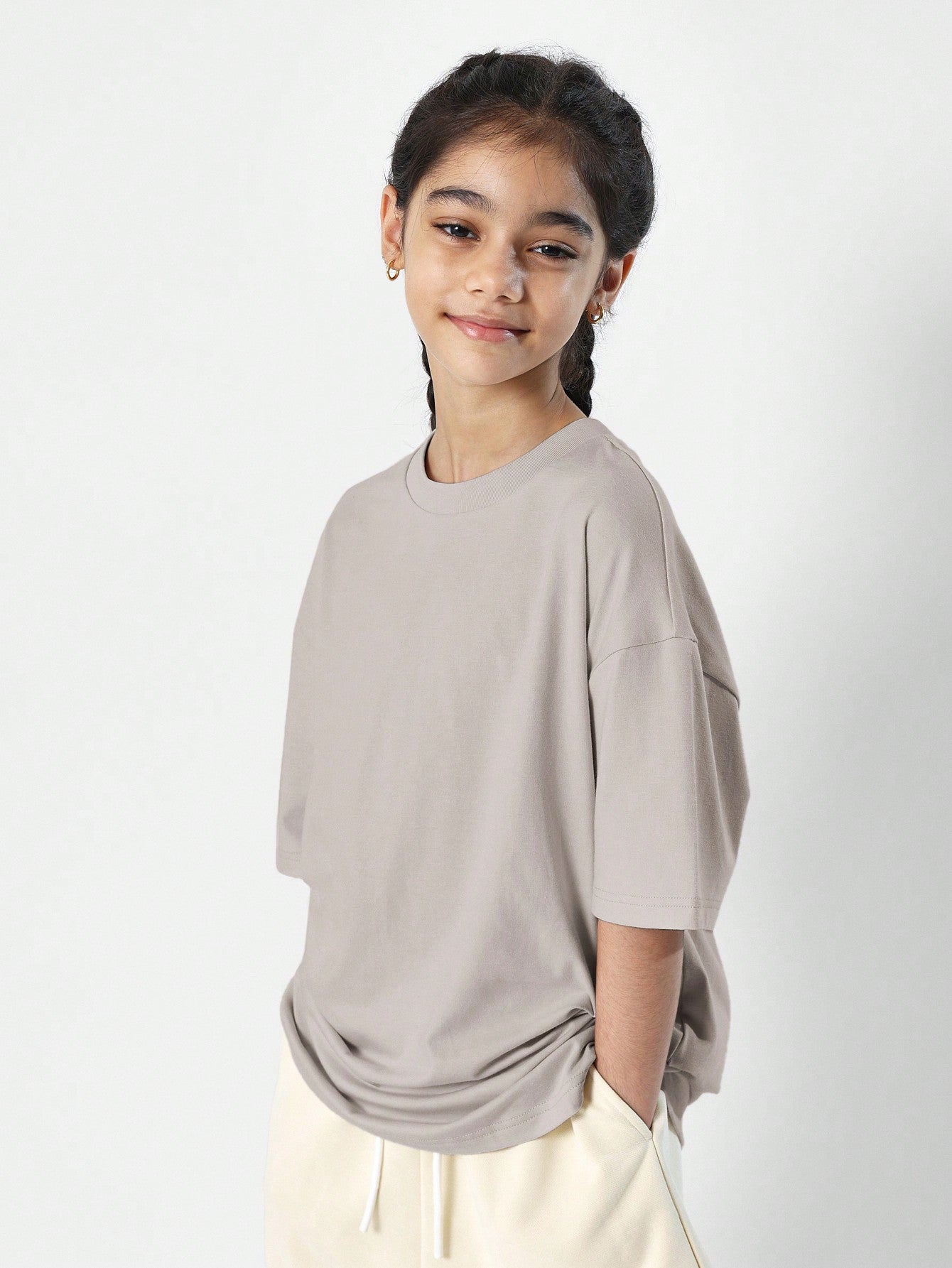 Tween Girl Regular Fit Essential Tee