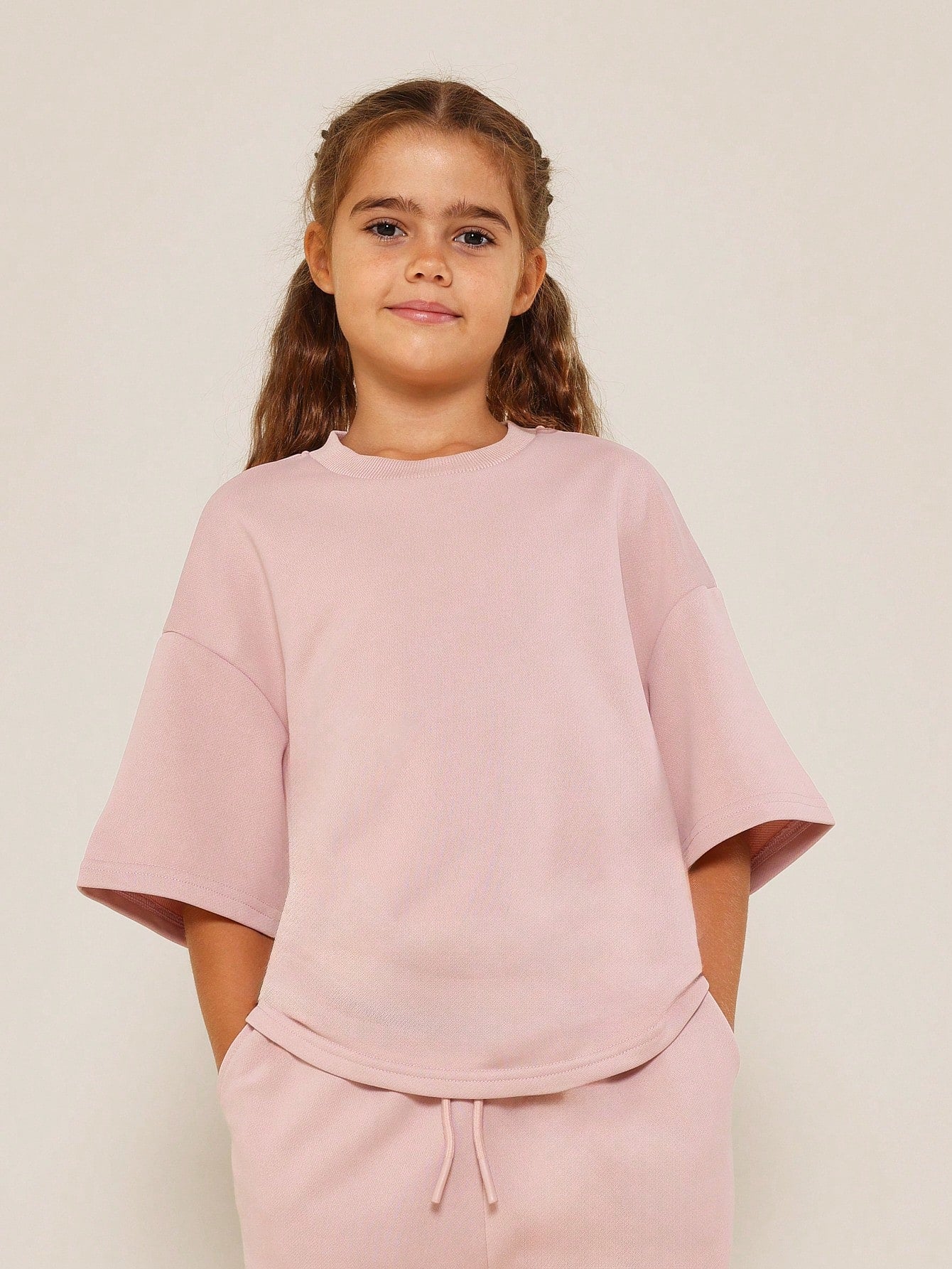 Tween Girls Everyday Play Oversized Elbow Sleeve Tee And Loose Fit Sweatpants With Embroidery Print 2 Piece Set