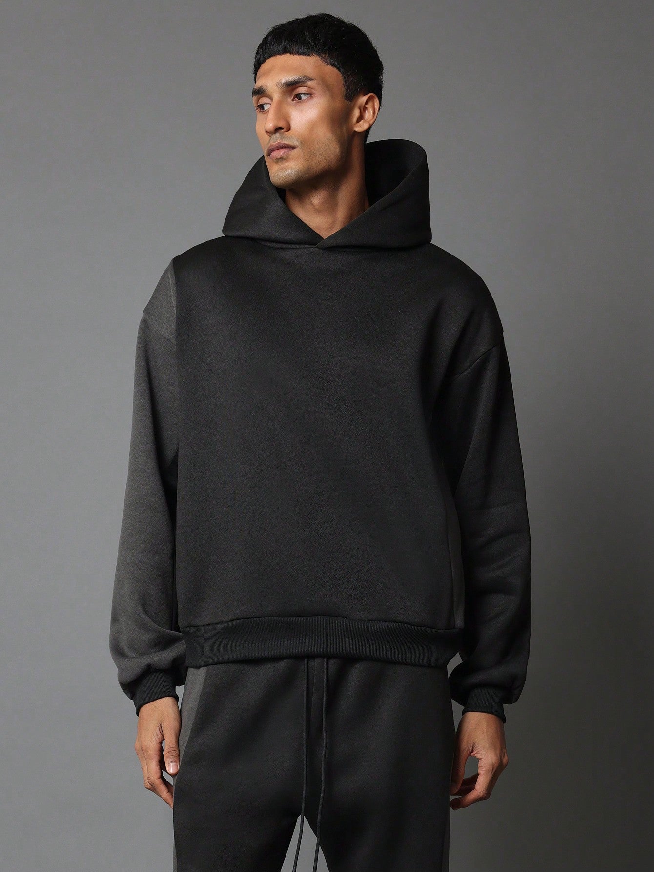 Regular Fit Contrast Panels Overhead Hoodie And Drop Crotch Sweatpants 2 Piece Set