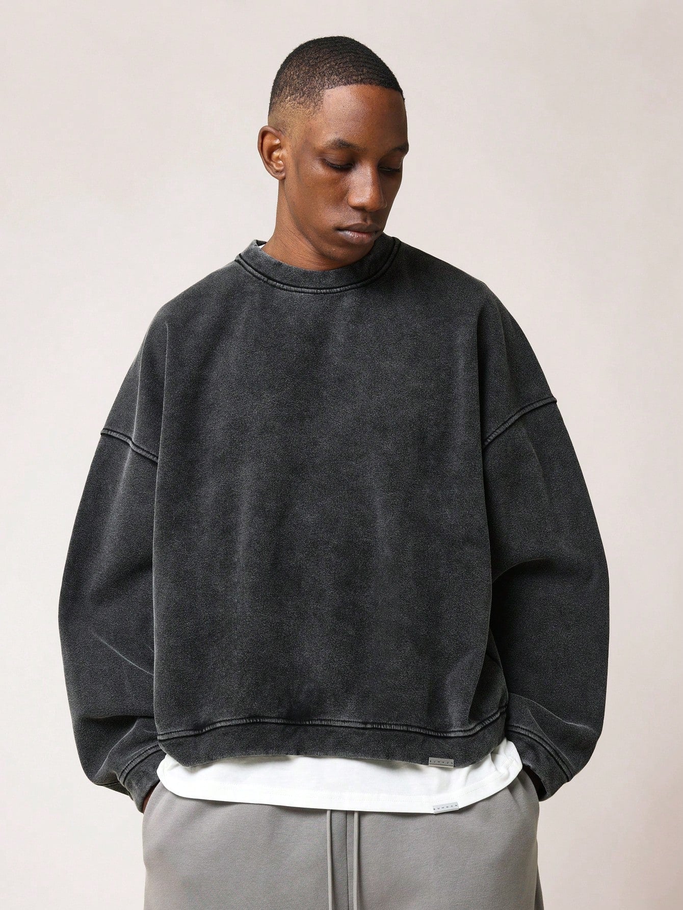 Oversized Fit Essential Premium Washed Sweatshirt