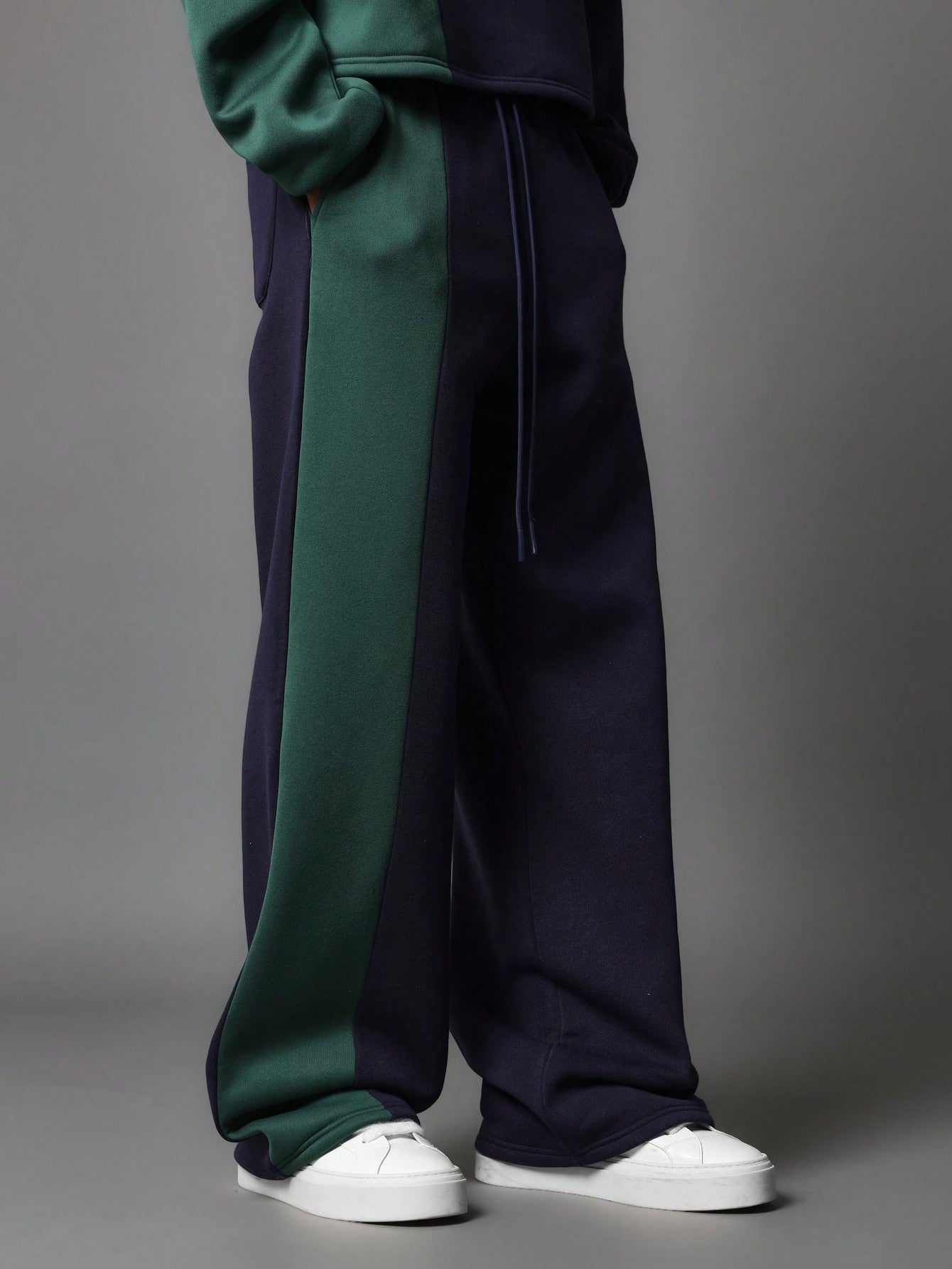 Two Tone Crop Crew Neck Sweatshirt And Loose Fit Baggy Sweatpants 2 Piece Set