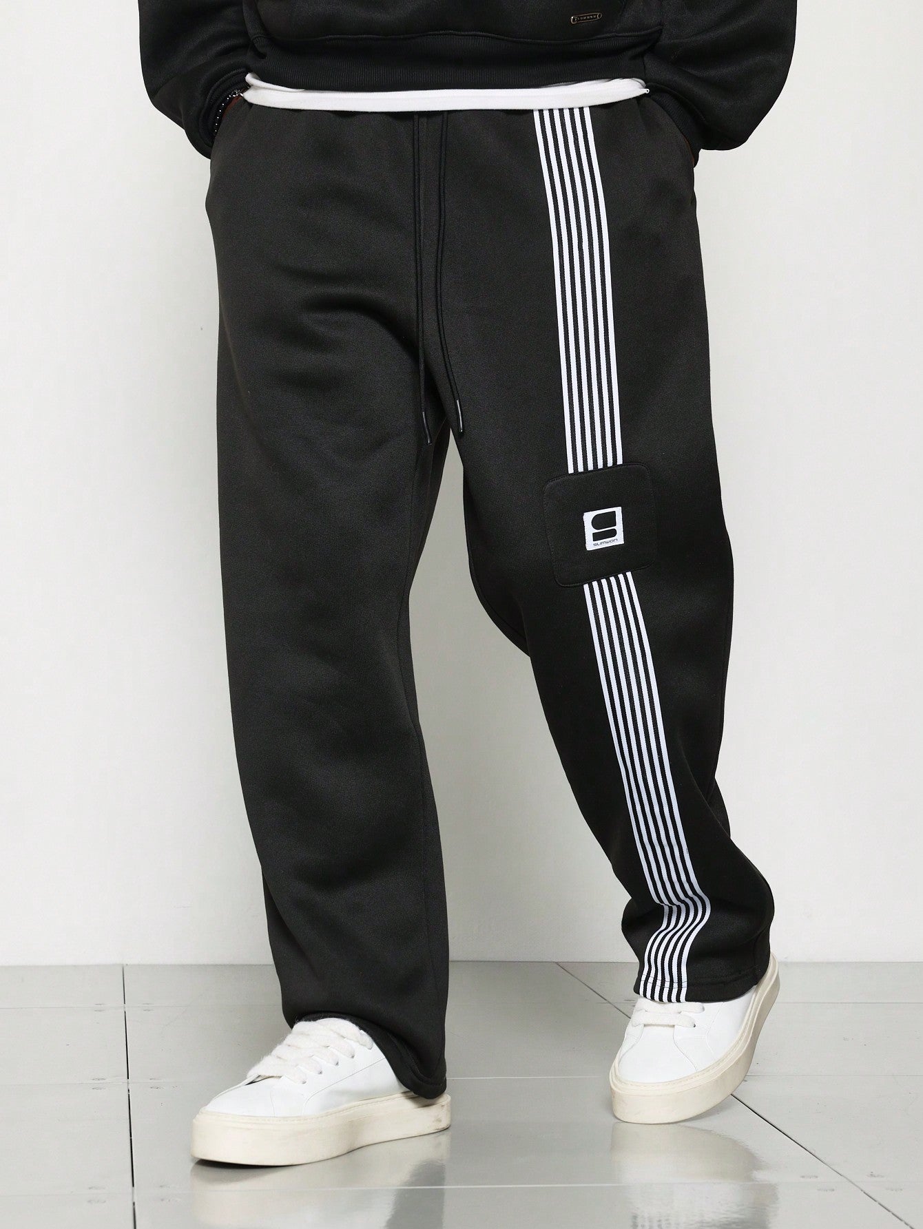 Loose Fit Sweatpants With Stripe And Patch