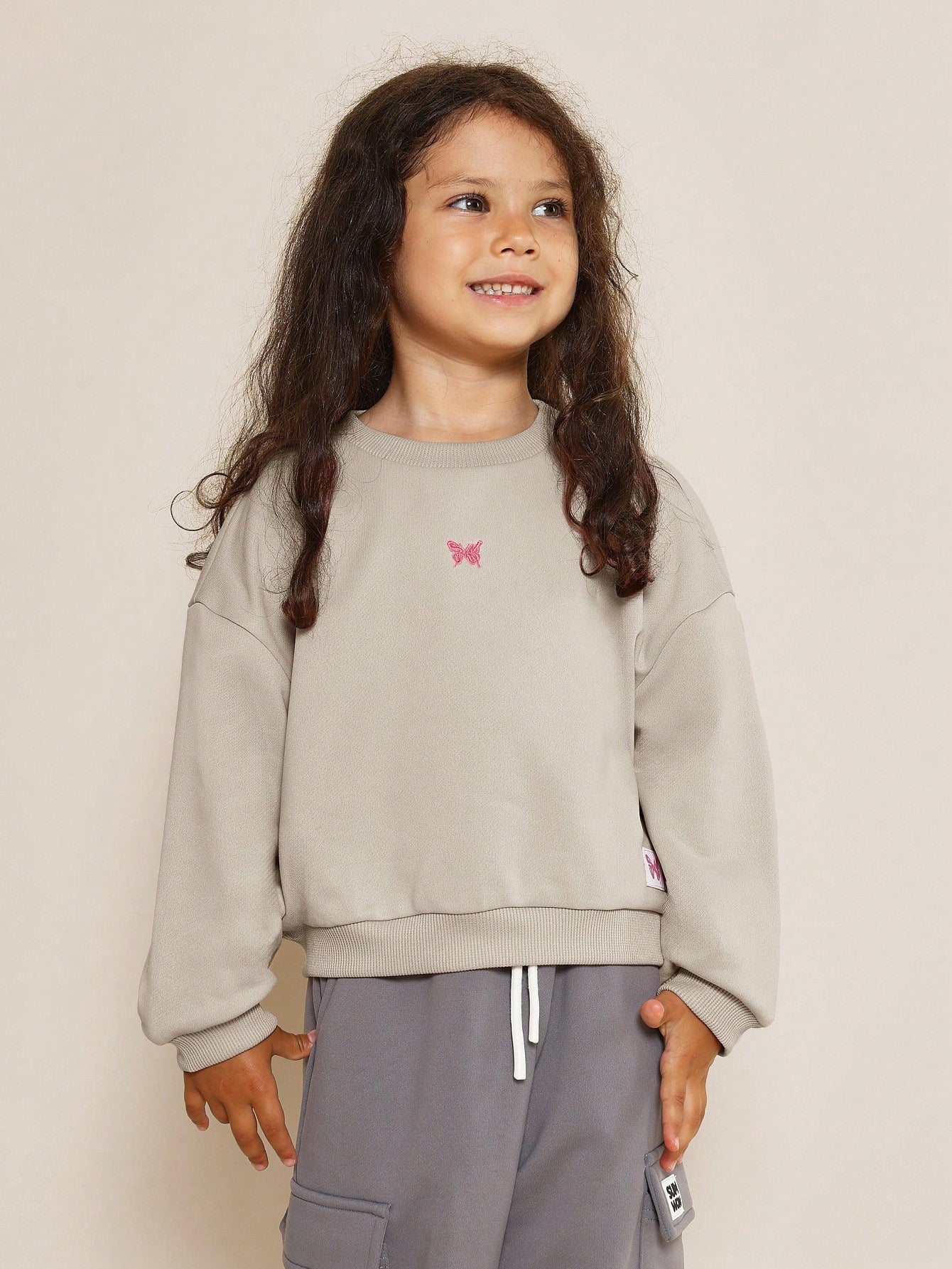 Young Girls Everyday Sweatshirt With Butterfly Print Graphic