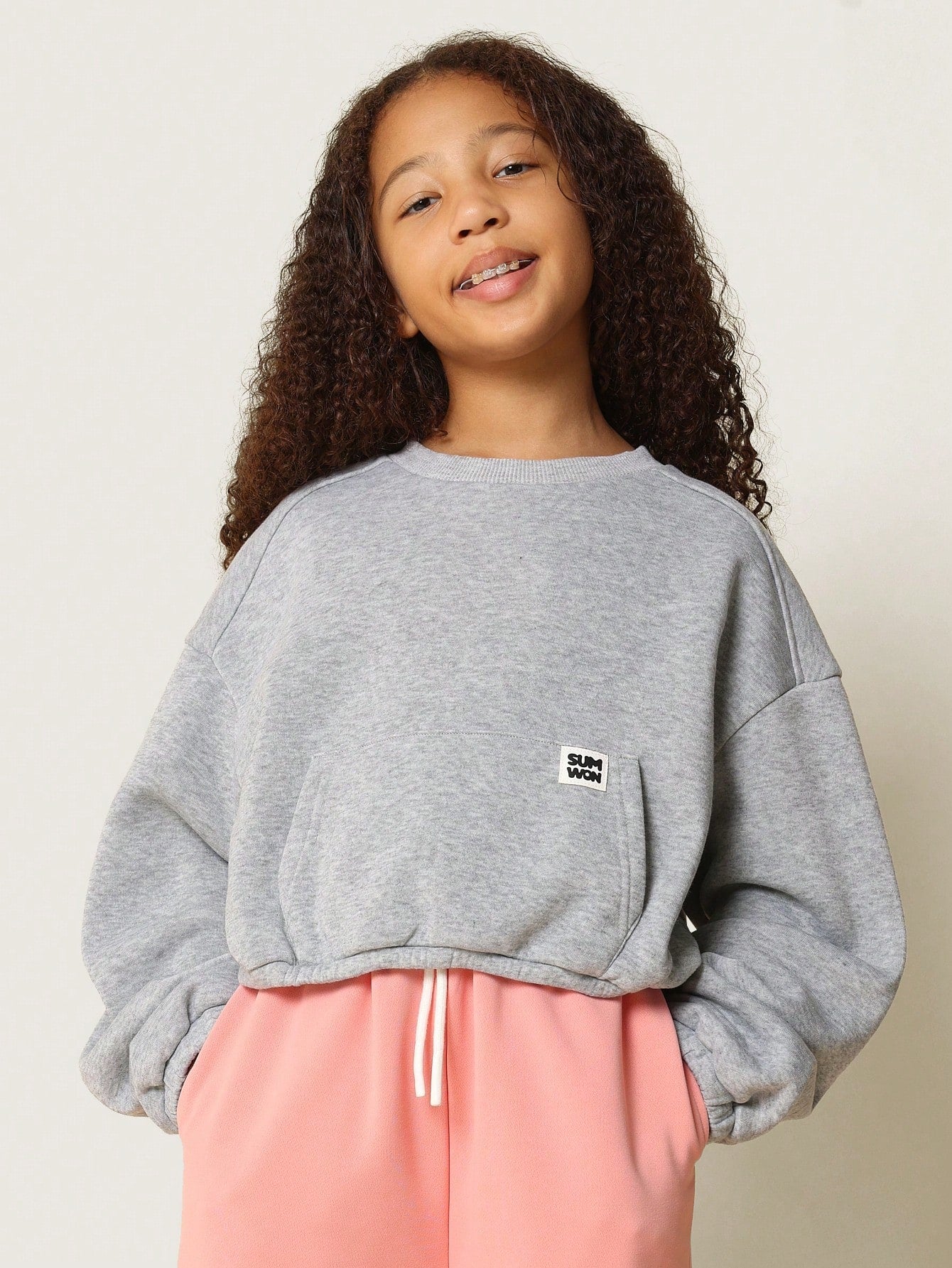 Tween Girls Cropped Elasticated Sweatshirts With Kangaroo Pocket