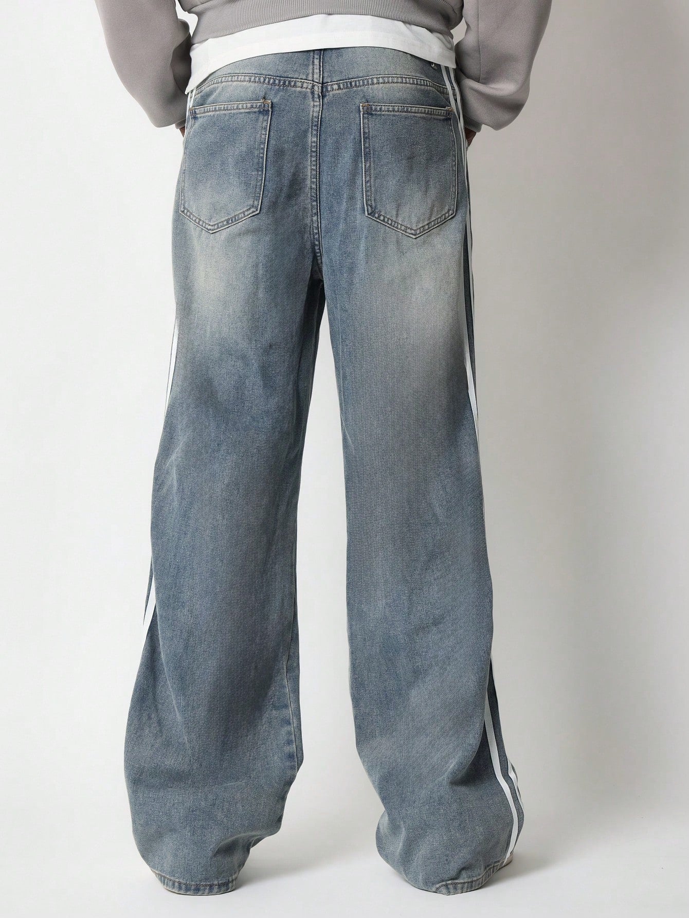 Loose Fit White Tape Jean