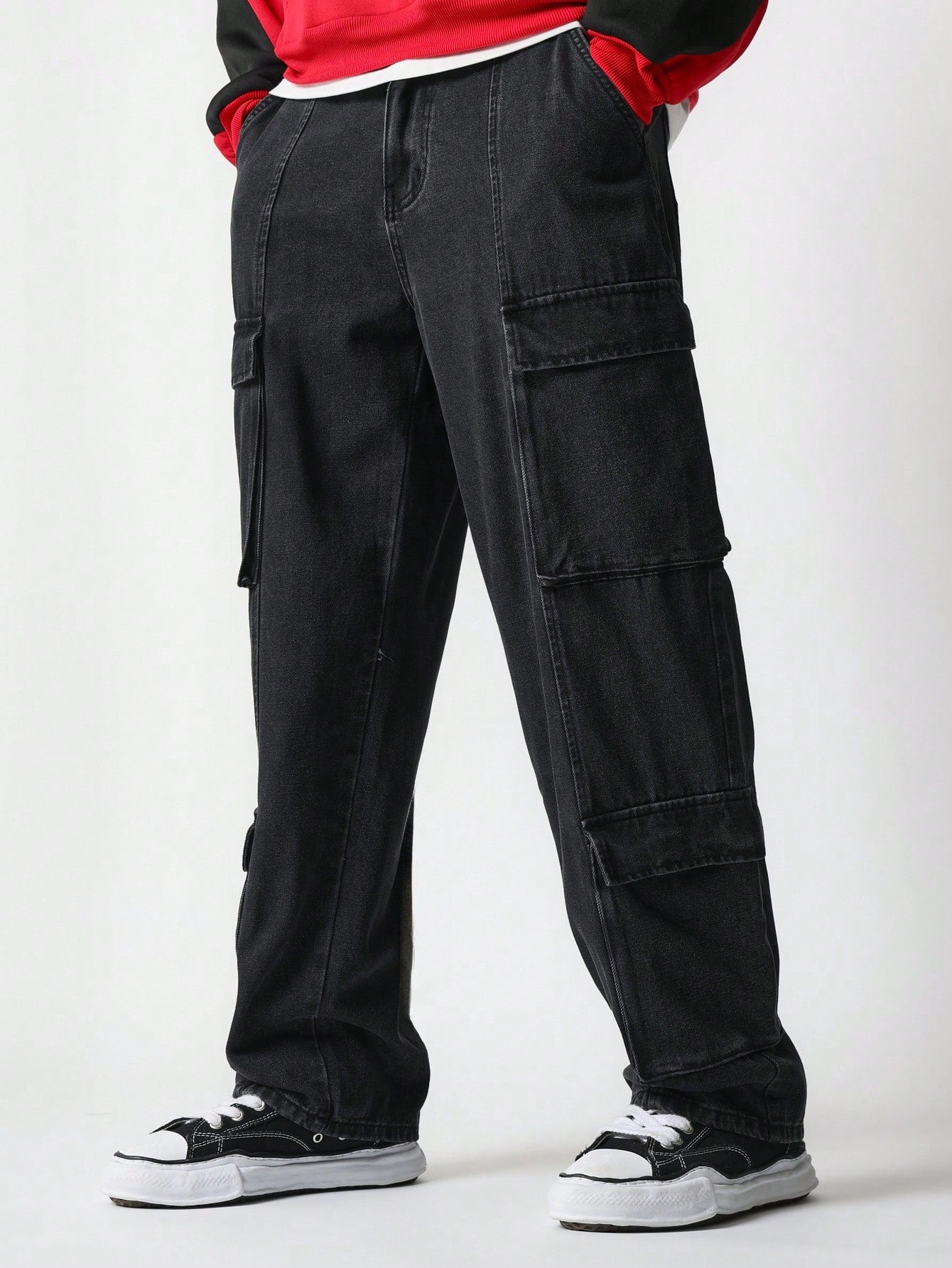 Skater Fit Washed Multi Pocket Cargo Jean