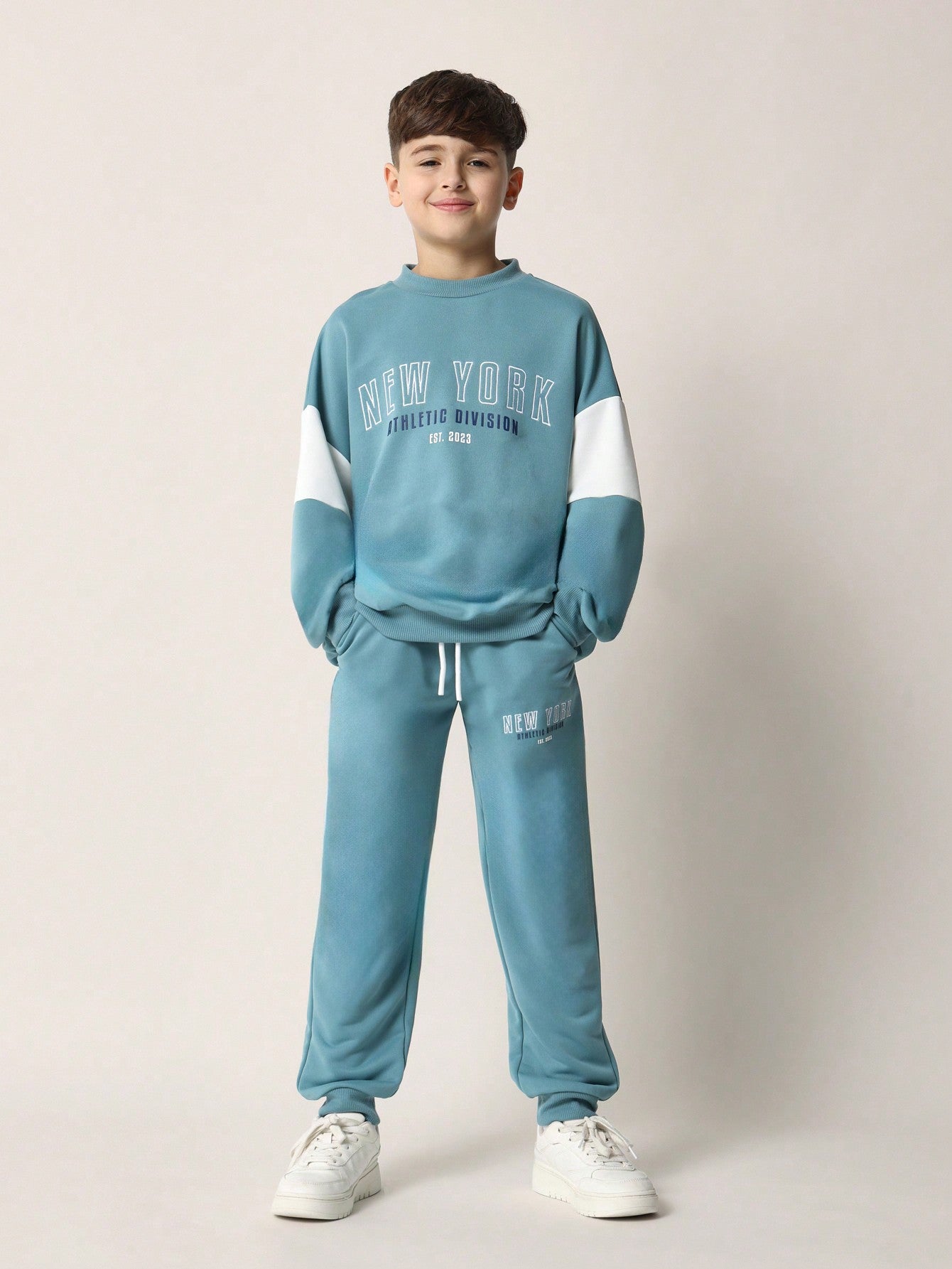 Tween Boys Comfy Crewneck Contrast Sleeve Panel Sweatshirt & Jogger With Embroidery & Graphic Print 2 Piece Set