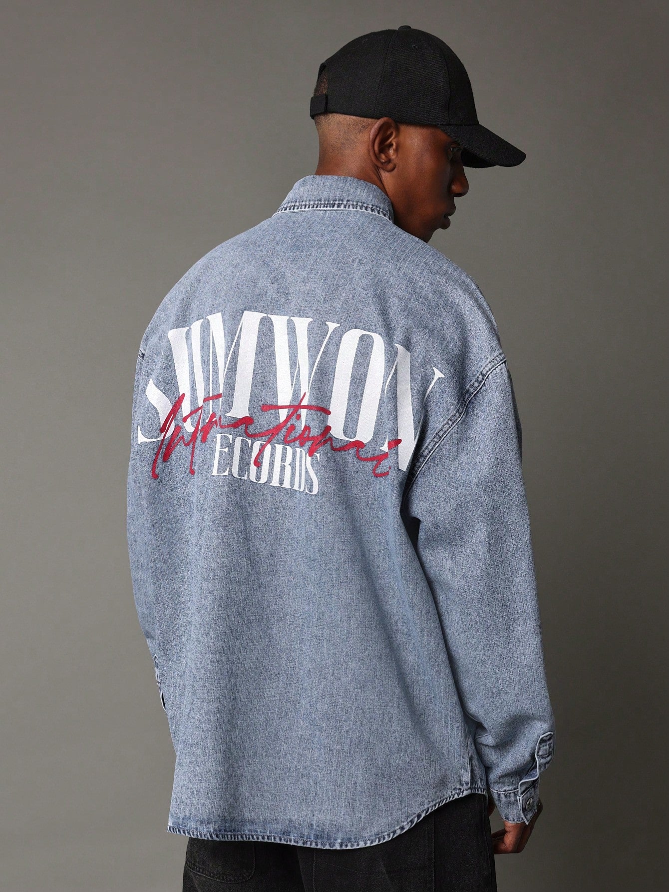 Regular Fit Washed Curve Hem Denim Jacket With Cargo Pocket & Back Graphic Print