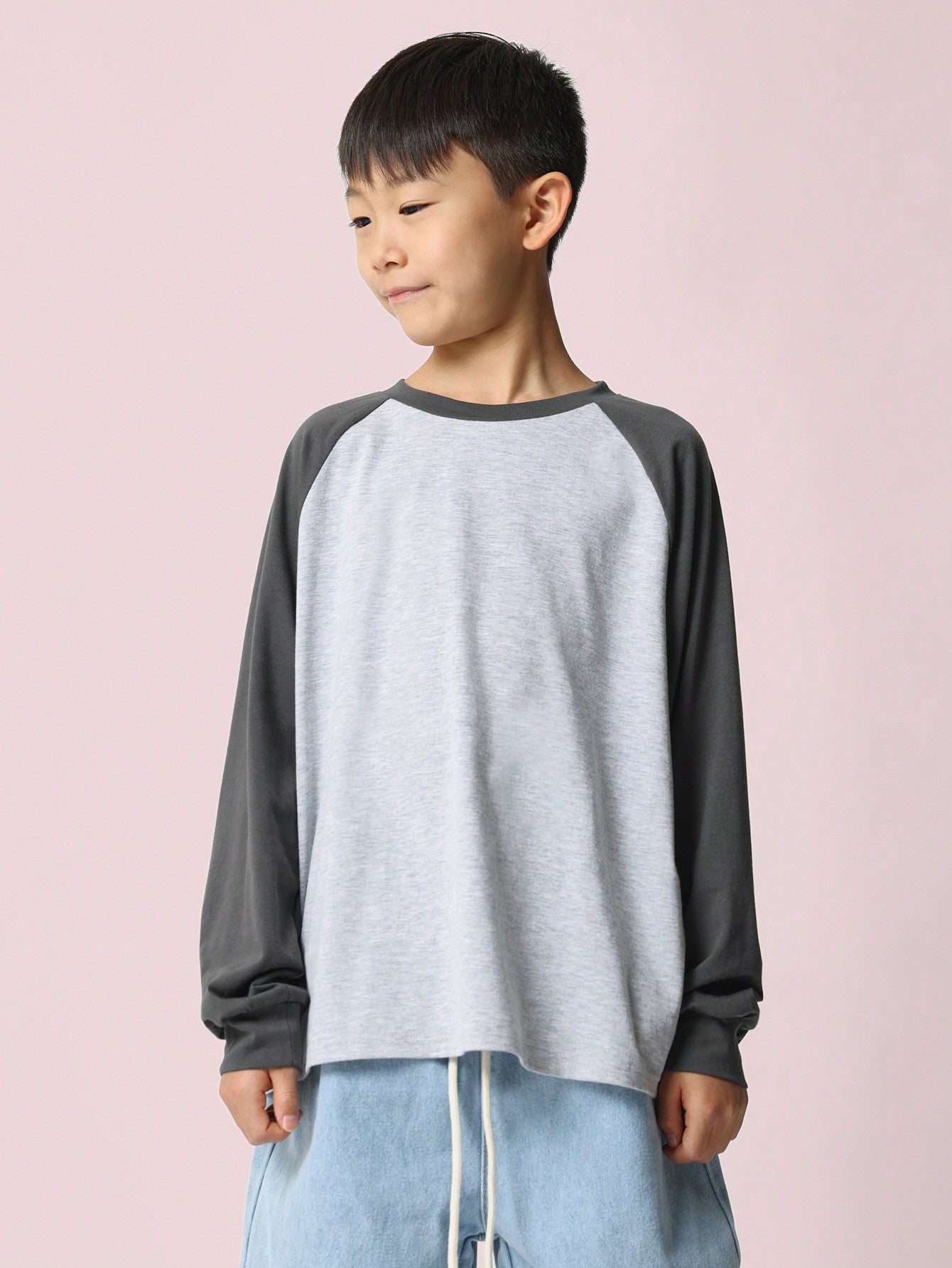 Tween Boys Regular Fit Colour Block Raglan Long Sleeve Essential Tee