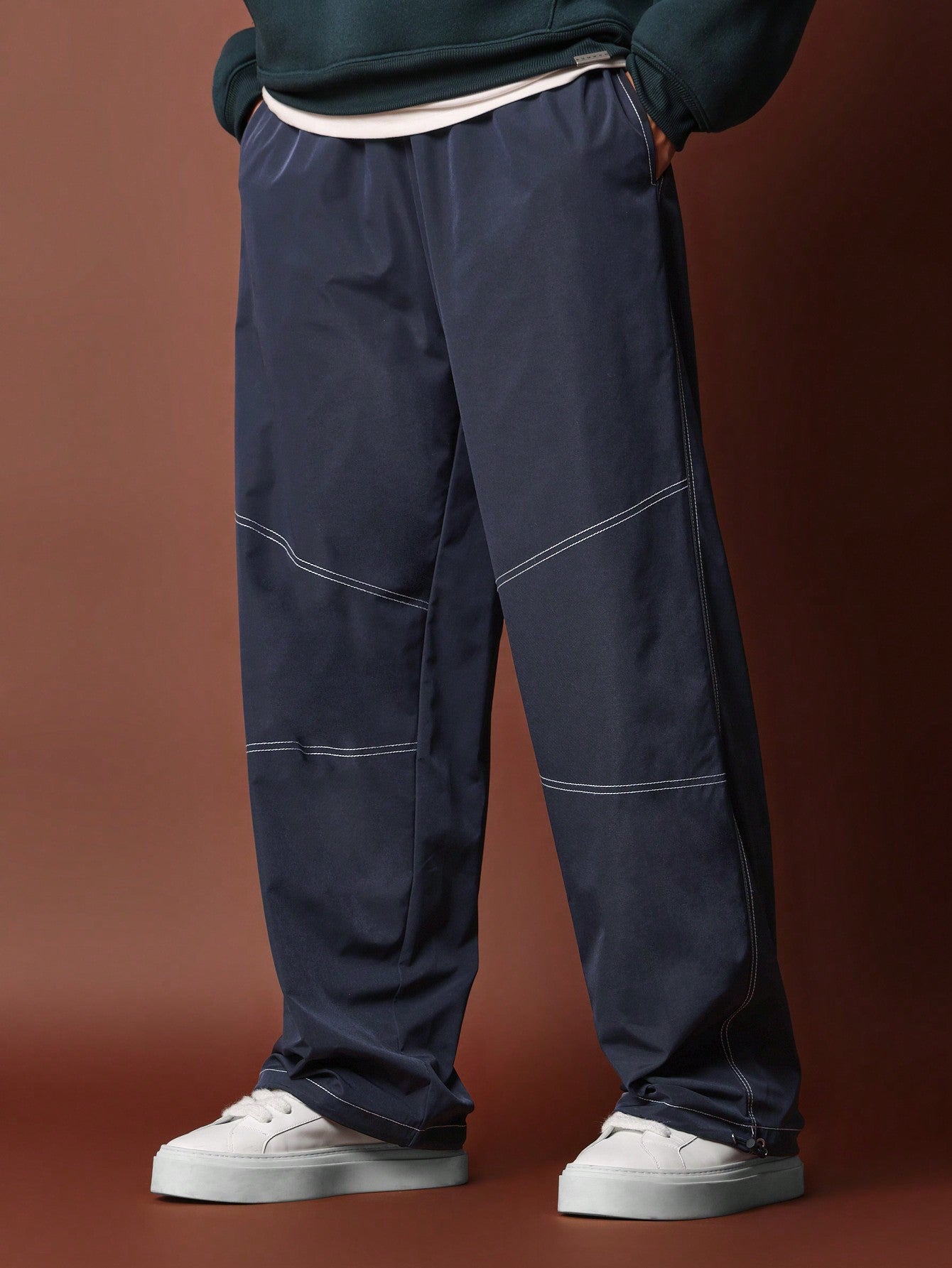 Loose Fit Baggy Parachute Pant With Contrast Stitching Detail