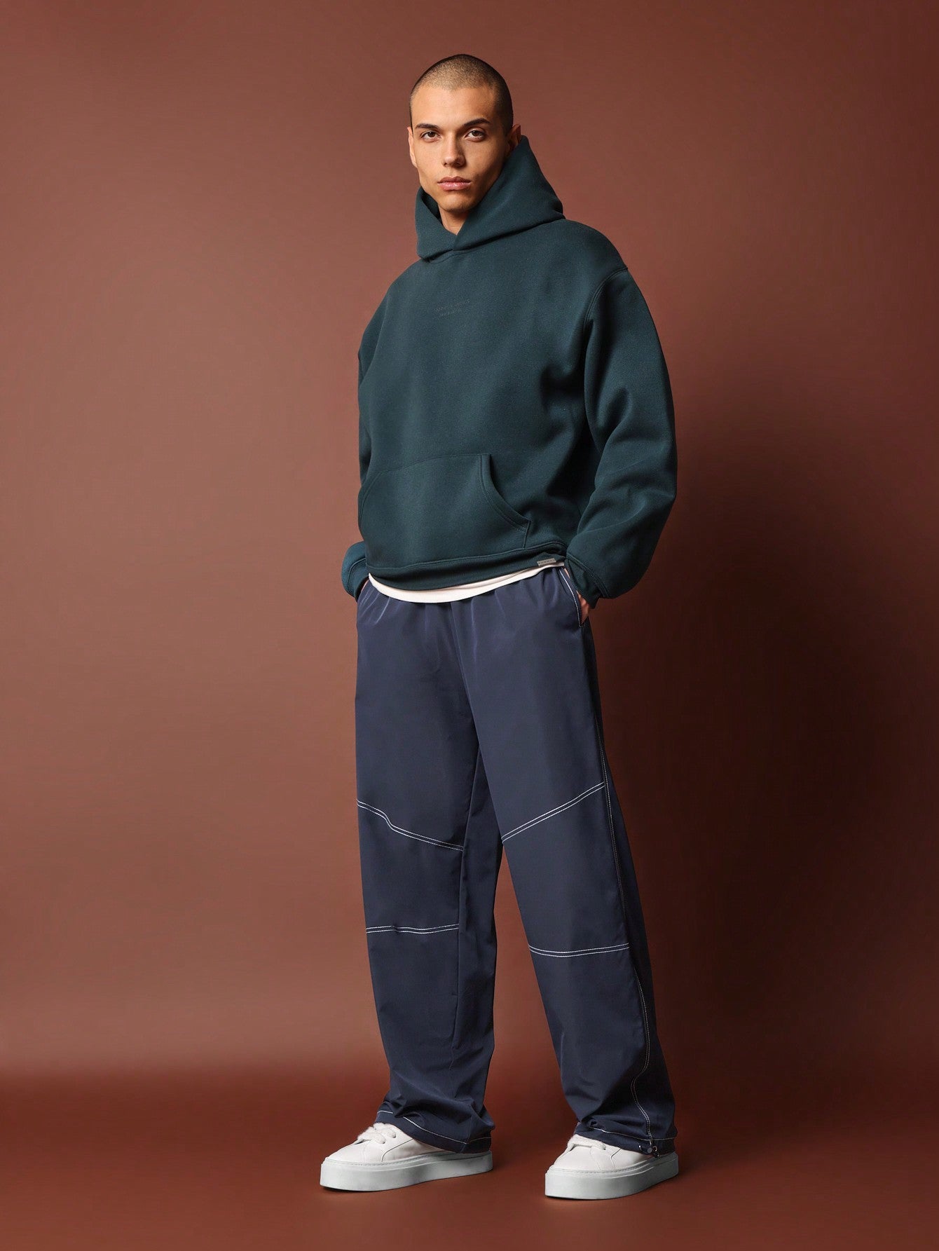 Loose Fit Baggy Parachute Pant With Contrast Stitching Detail