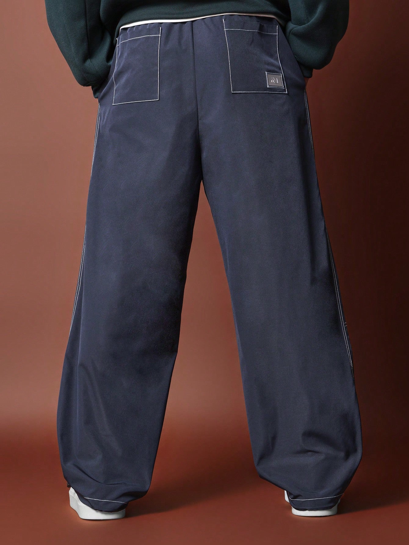 Loose Fit Baggy Parachute Pant With Contrast Stitching Detail