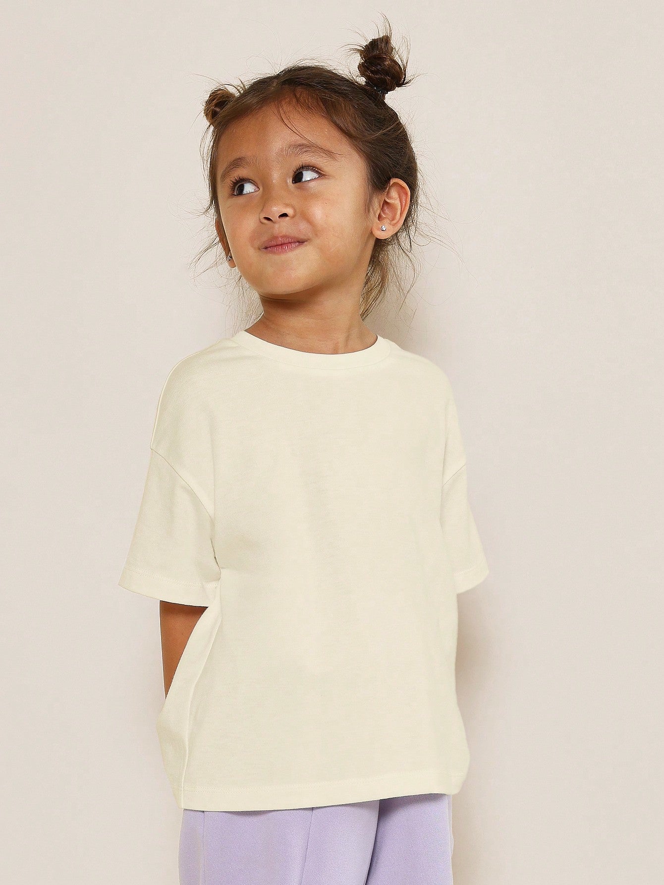 Young Girls Everyday Essentials Oversized T-Shirt With Branded Badge