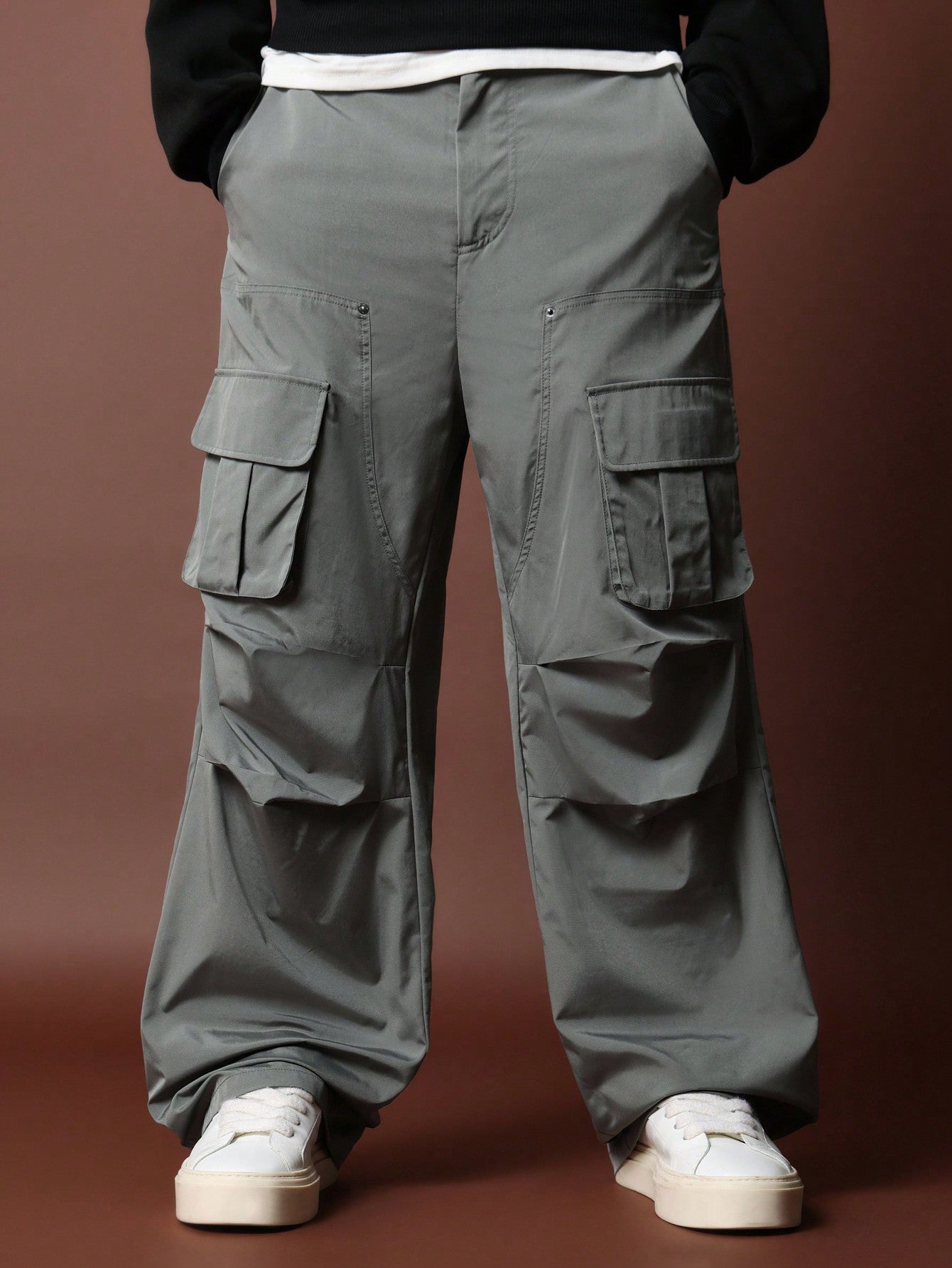 Loose Fit Nylon Cargo Parachute Pant