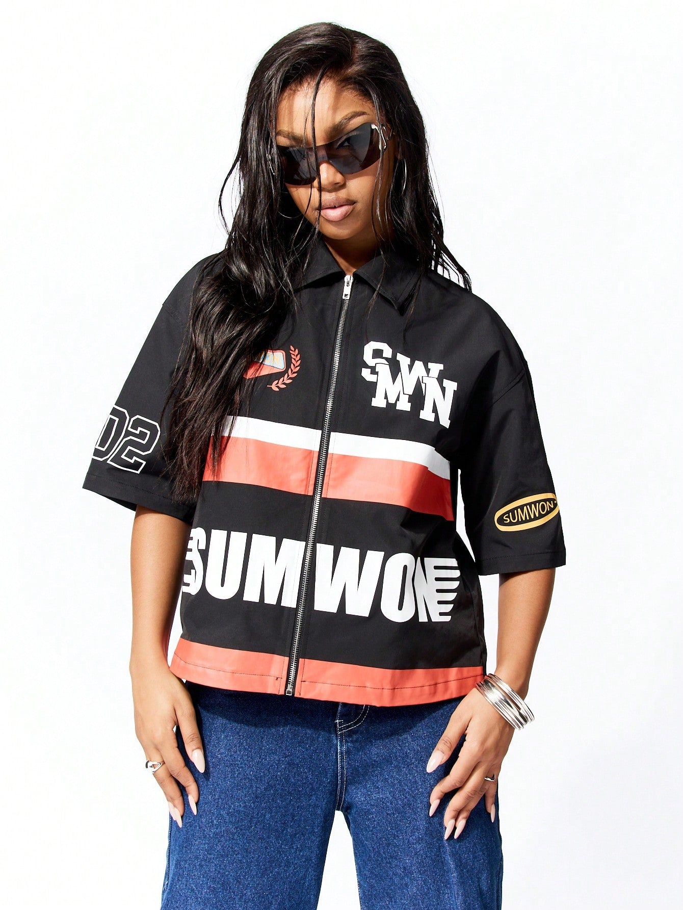 SUMWON WOMEN Boxy Zip Through Graphic Shirt