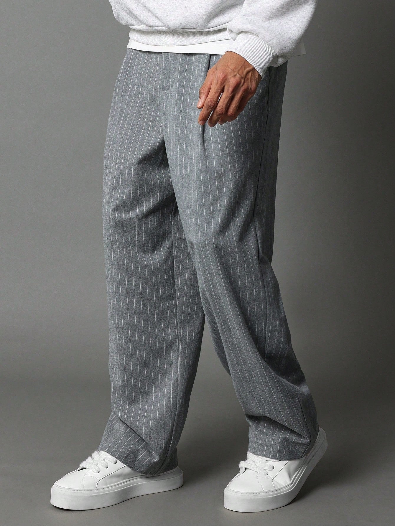 Balloon Fit Pinstripe Tailoring Trouser With Pleats