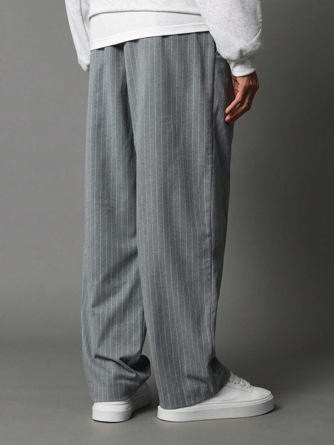 Balloon Fit Pinstripe Tailoring Trouser With Pleats