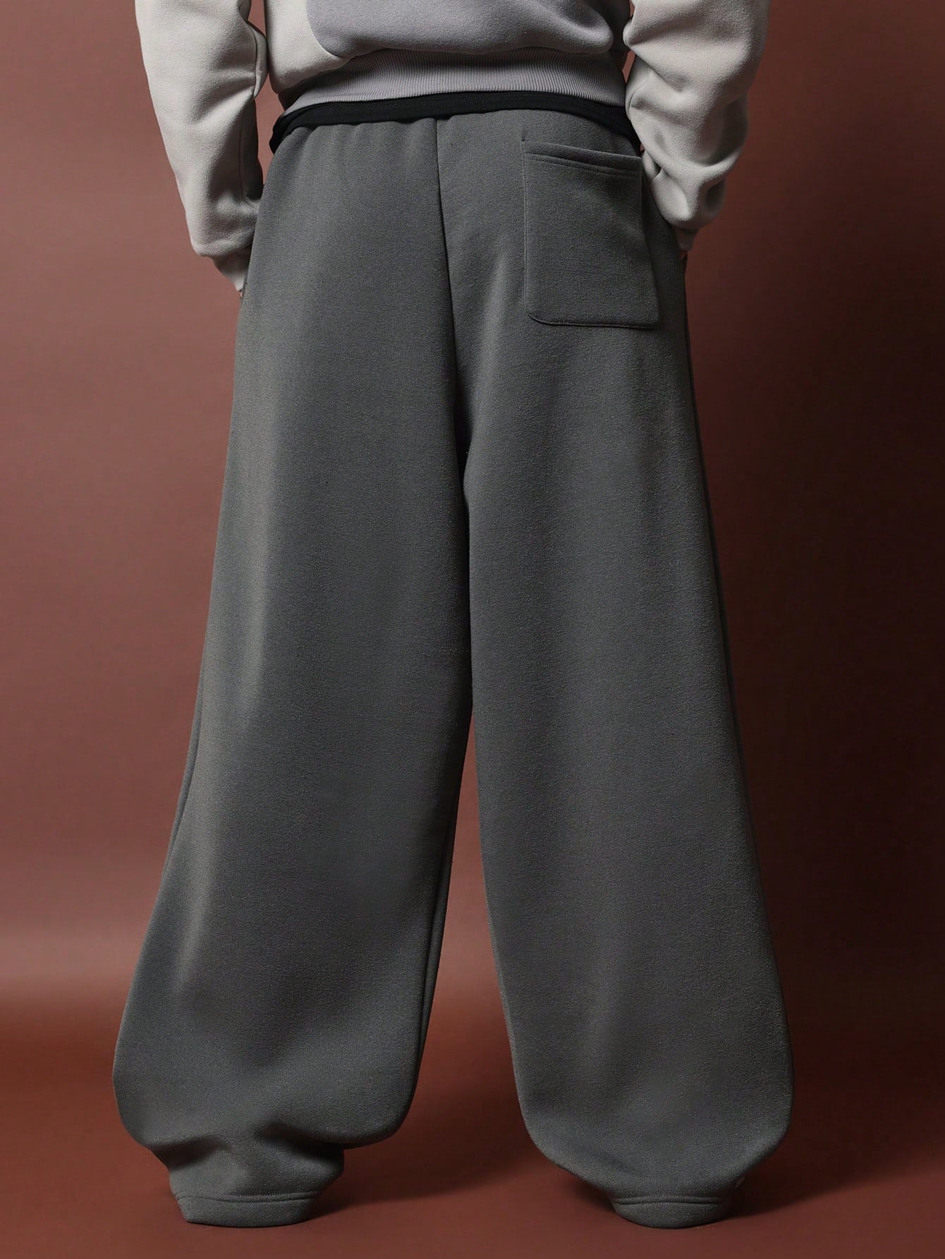 Loose Fit Contrast Colour Insert Pleat Sweatpants