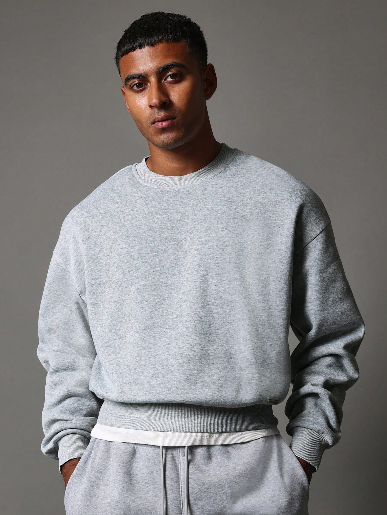 Crop Fit Crew Neck Heavyweight Essential Sweatshirt