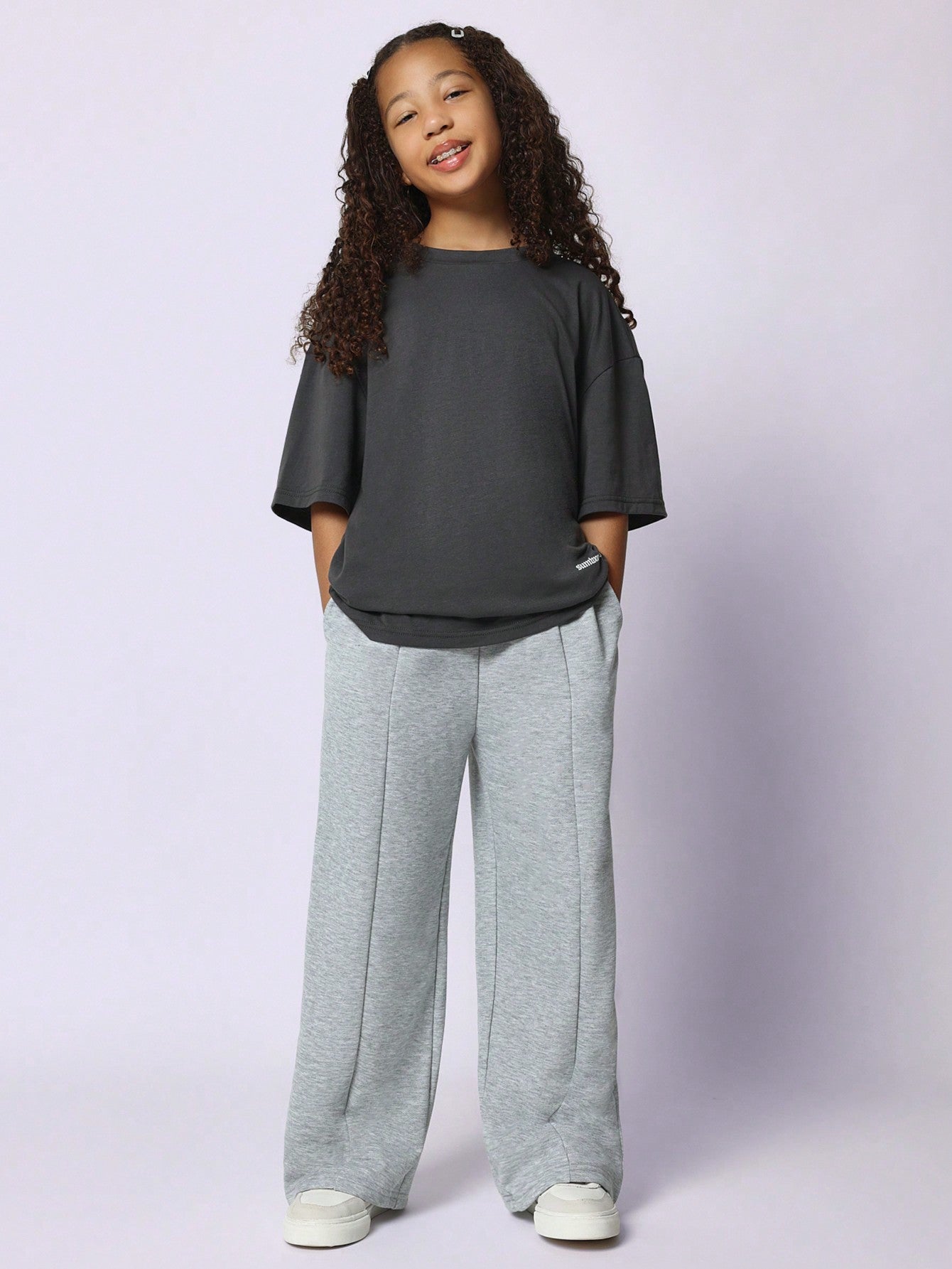 Tween Girls Oversized Fit Los Angeles Graphic Print Tee With Loose Fit Sweatpants 2 Piece Set