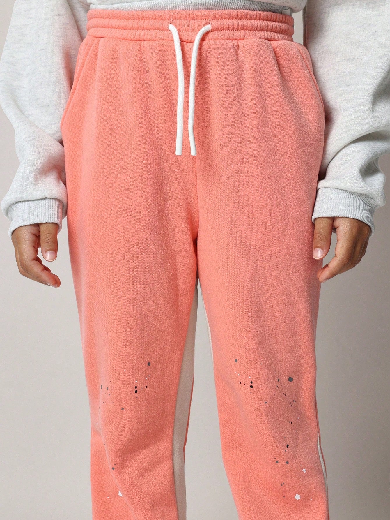 Tween Girl Flare Fit Contrast Colour Side Panel Sweatpants With Splatter Paint