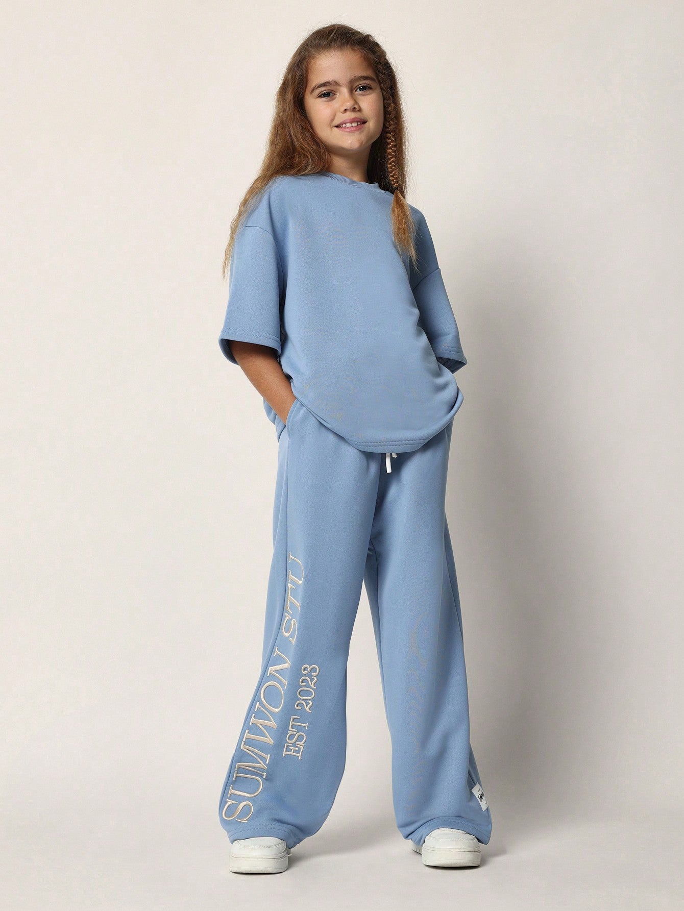 Tween Girls Everyday Play Oversized Elbow Sleeve Tee And Loose Fit Sweatpants With Embroidery Print 2 Piece Set