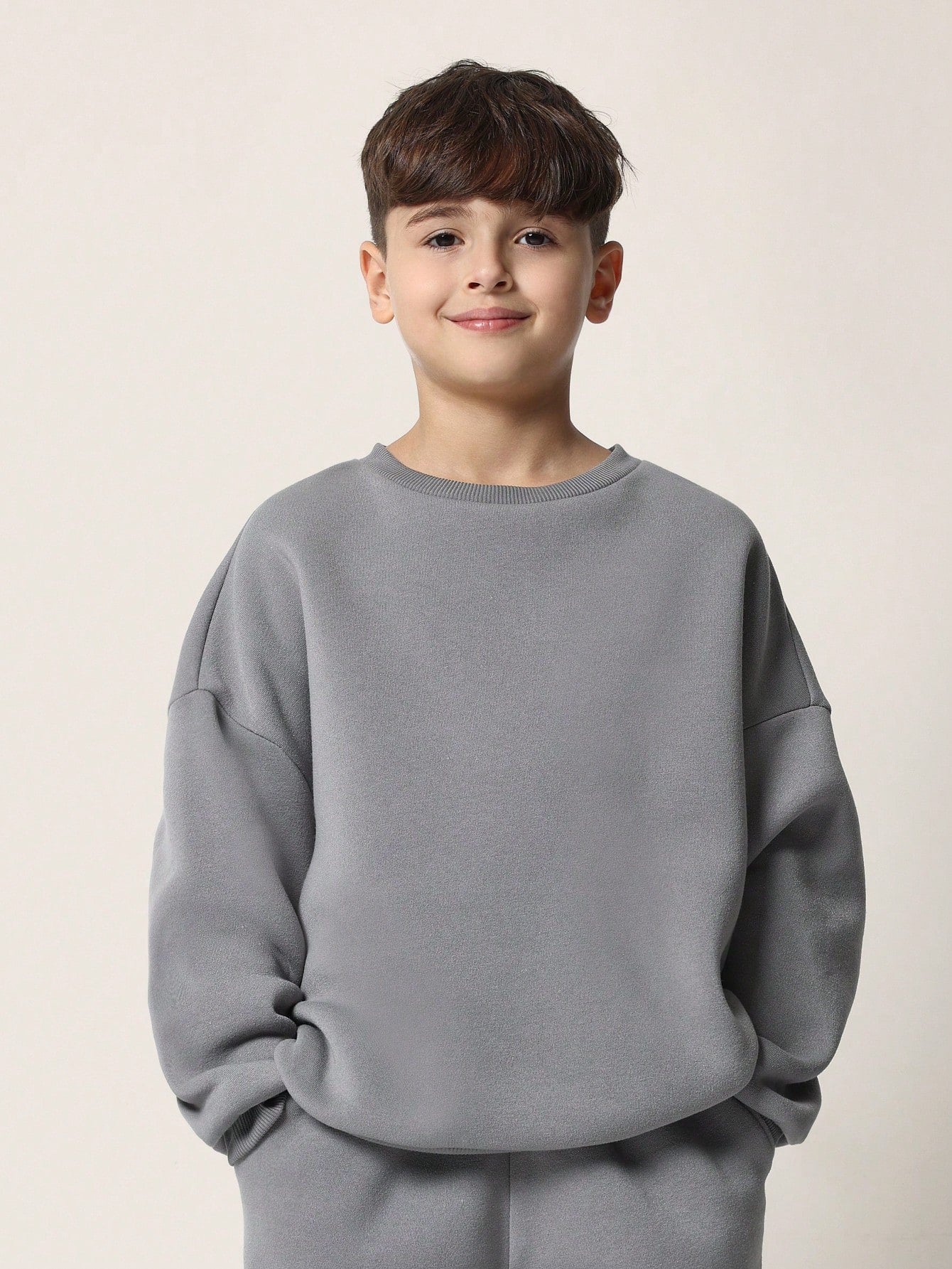 Tween Boys Comfy Regular Fit Crew Neck Sweatshirt With Graphic Print & Jogger 2 Piece Set