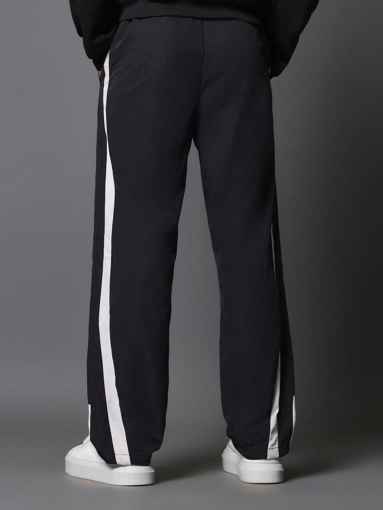 Straight Fit Panelling Pant With Drawstring