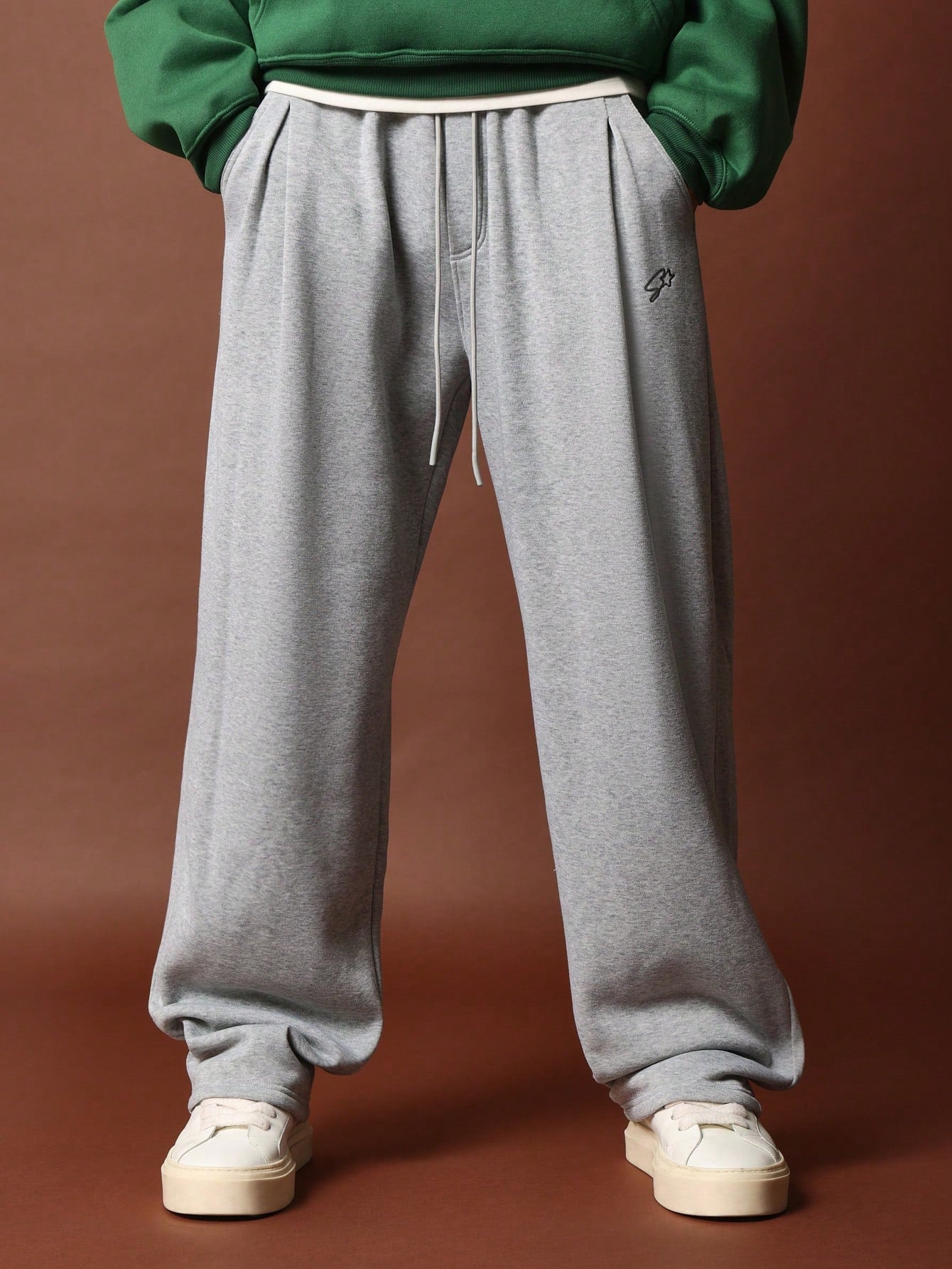 Skater Fit Sweatpants With Drawstrings & Small Embroidery