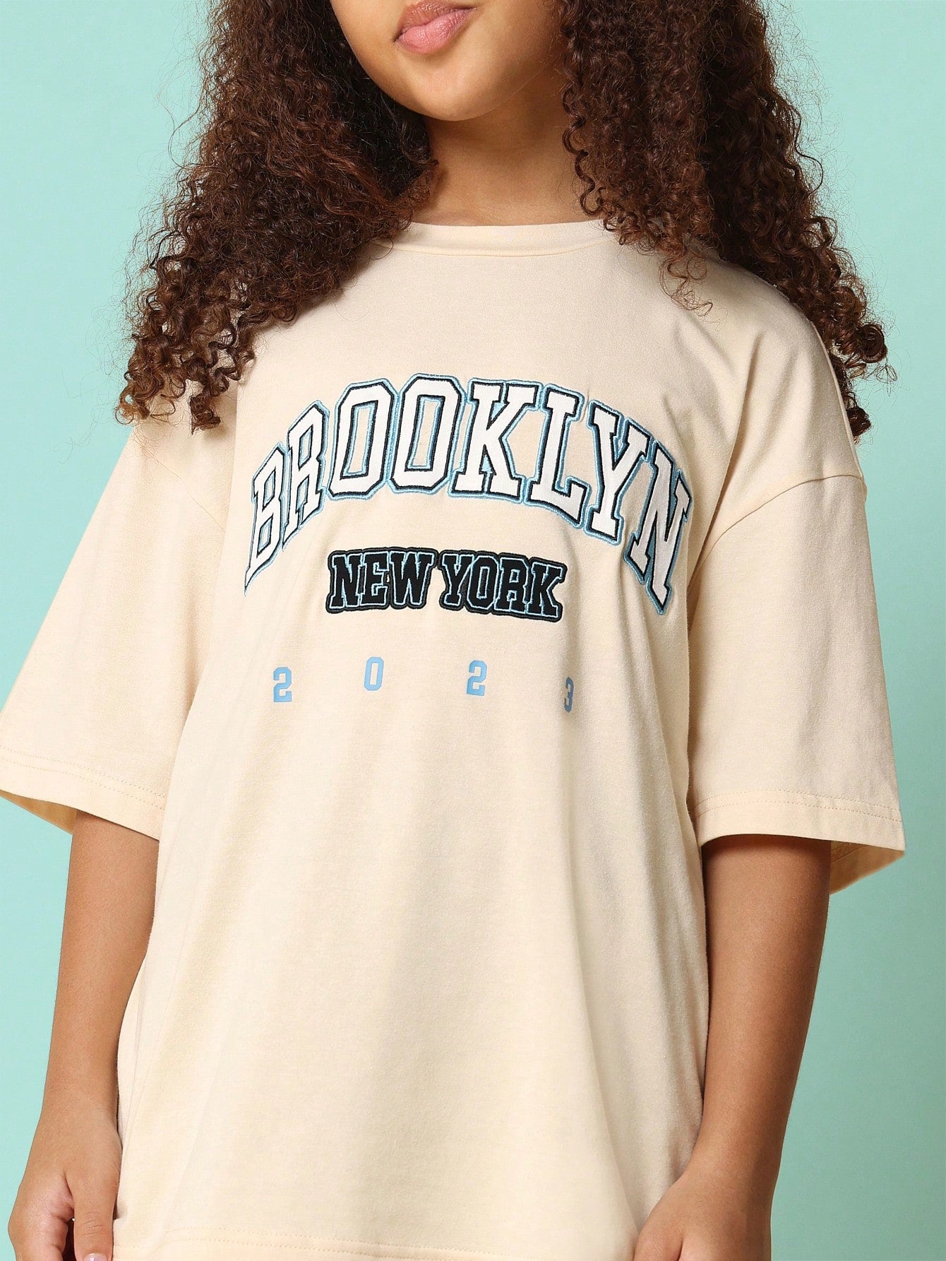 Tween Girls Oversized Fit Brooklyn Graphic Printed Tee