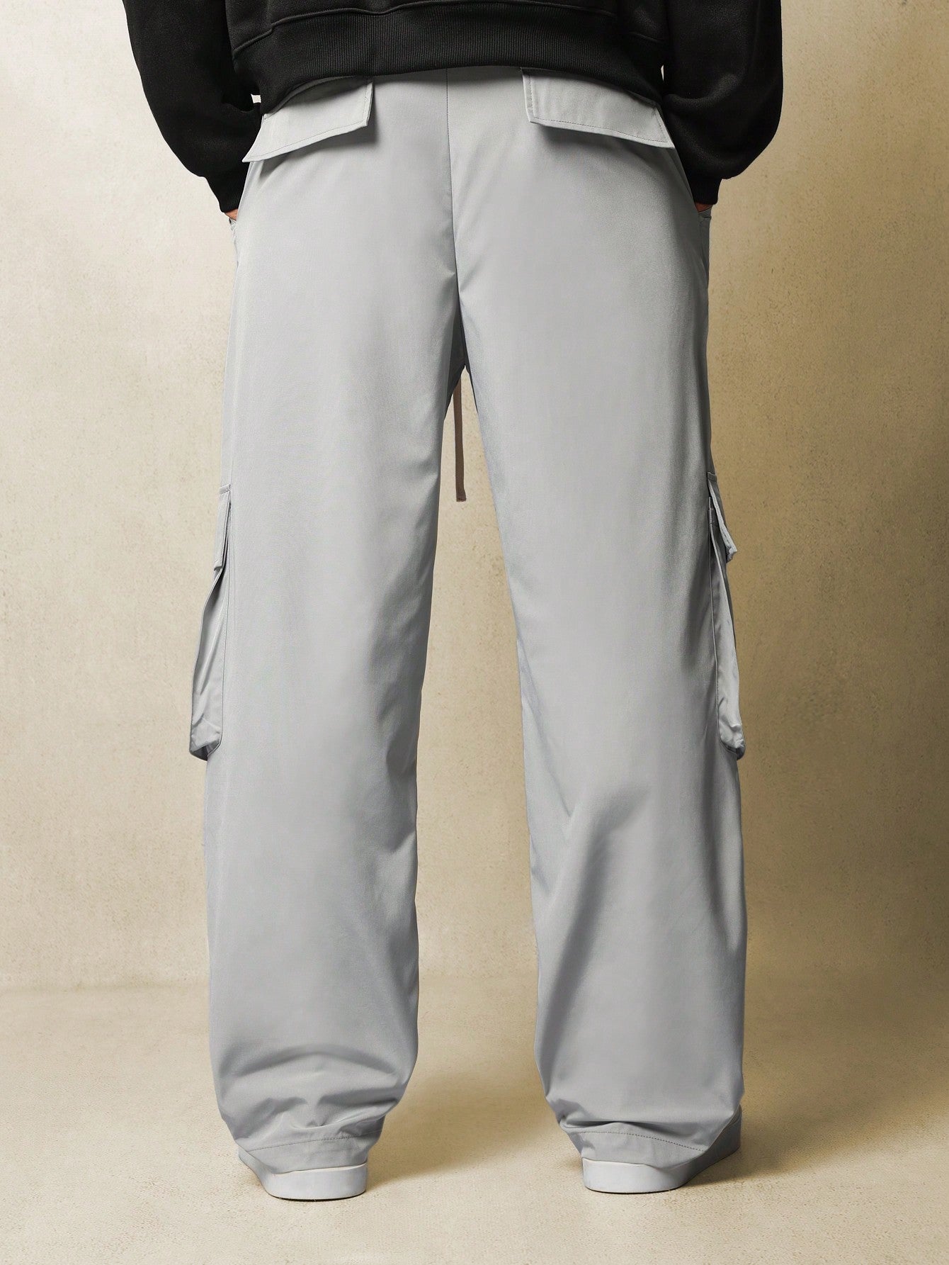 Pull On Loose Fit Cargo Nylon Pant With Expose Pockets