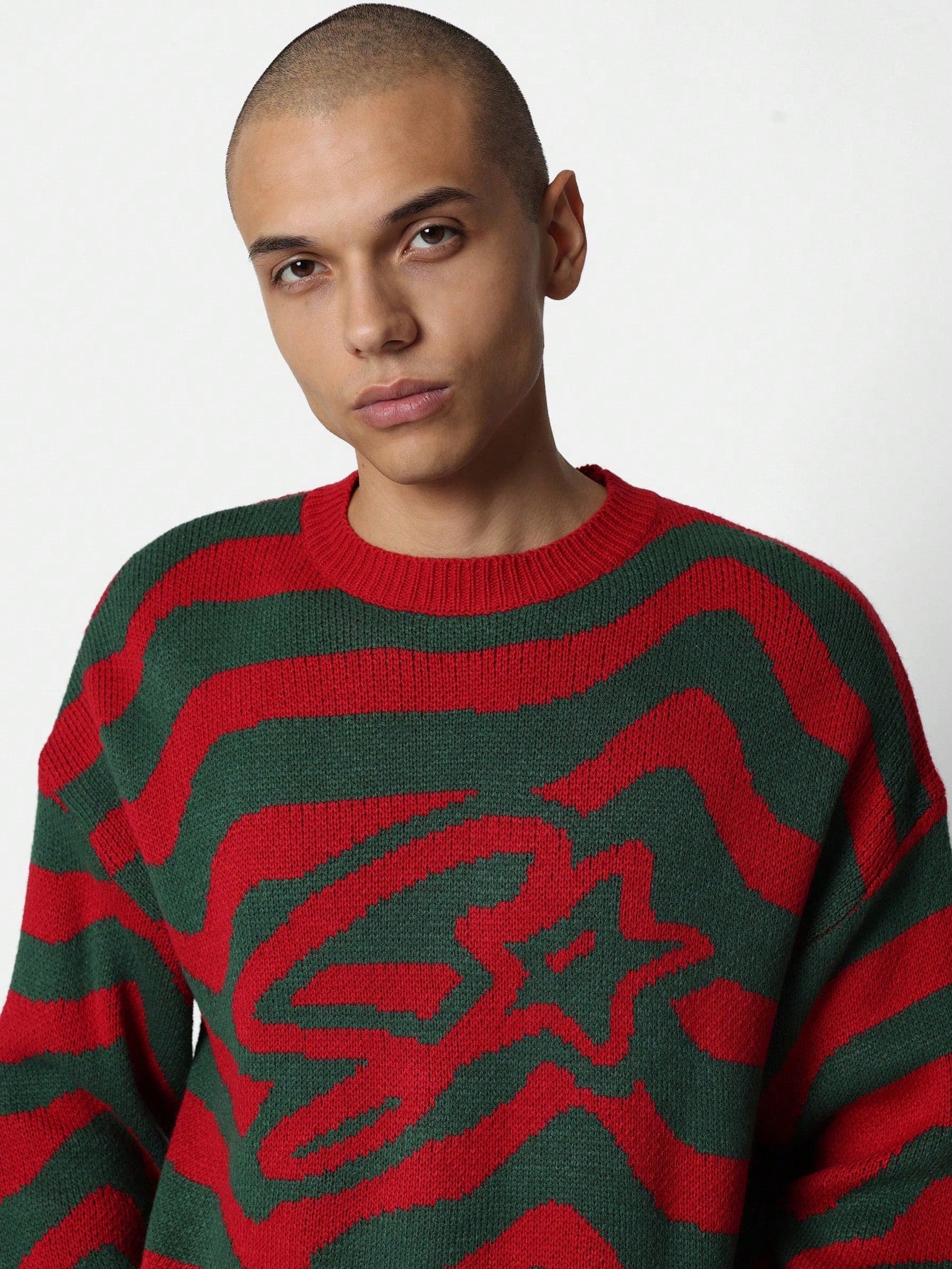 Regular Fit Swirl Printer Knit Crew Neck Sweater - Christmas Edition