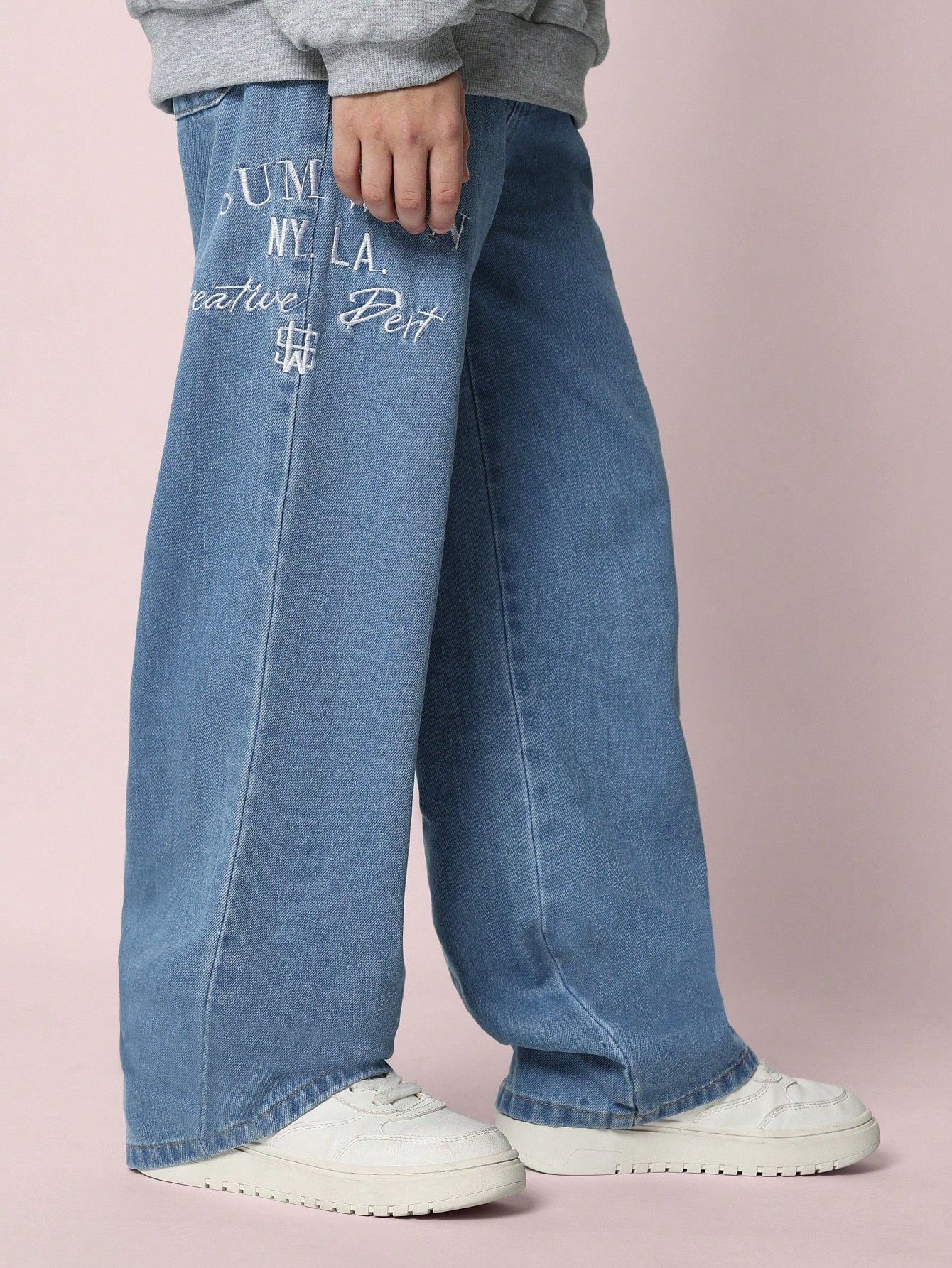 Tween Boys Baggy Fit Embroidered Jean