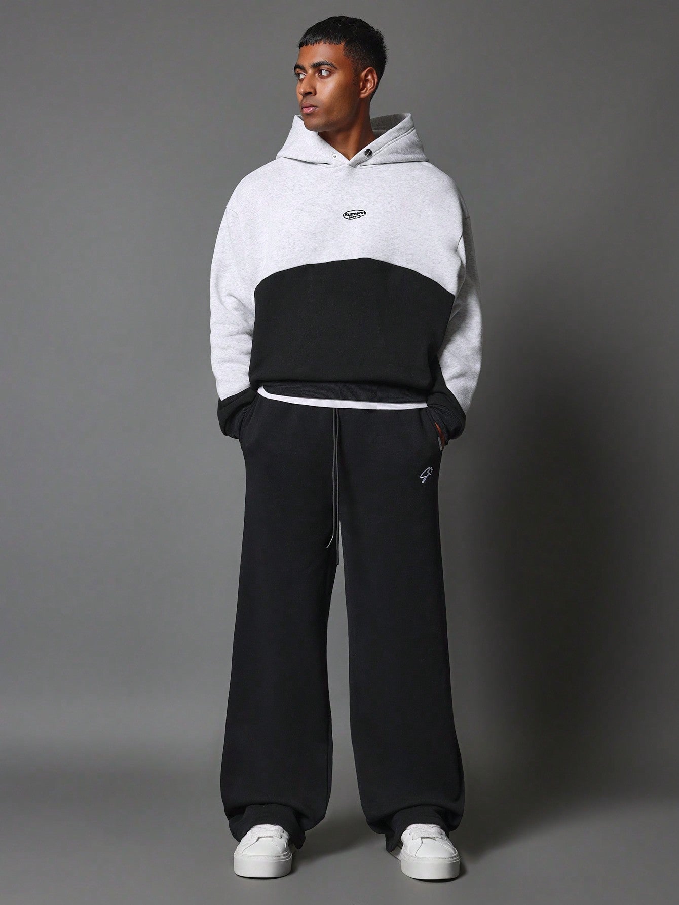 Wide Leg Sweatpants With Graphic Print